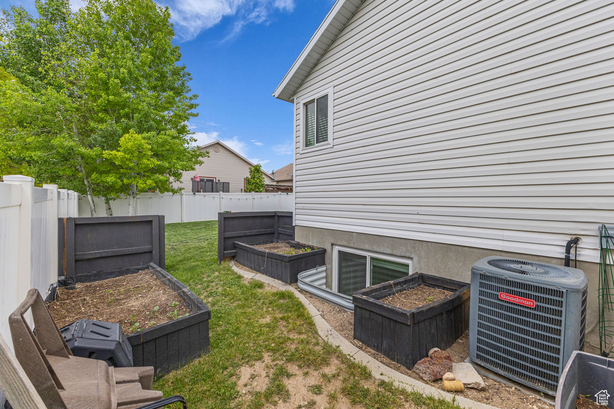 Salt Lake City, Utah, 84118, United States, 4 Bedrooms Bedrooms, ,2 BathroomsBathrooms,Residential,For Sale,1818748