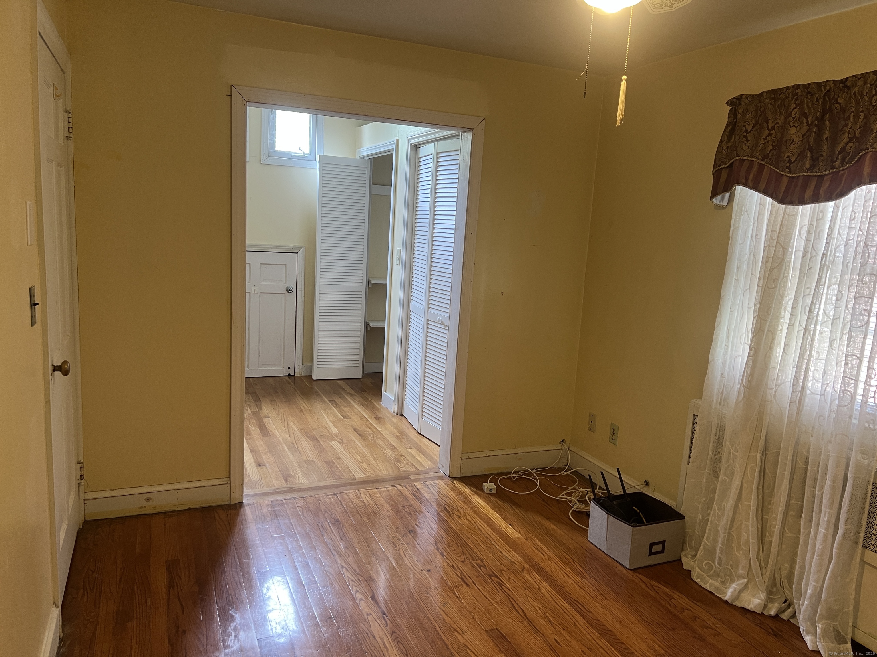 New Haven, Connecticut, 06511, United States, 5 Bedrooms Bedrooms, ,3 BathroomsBathrooms,Residential,For Sale,1826749