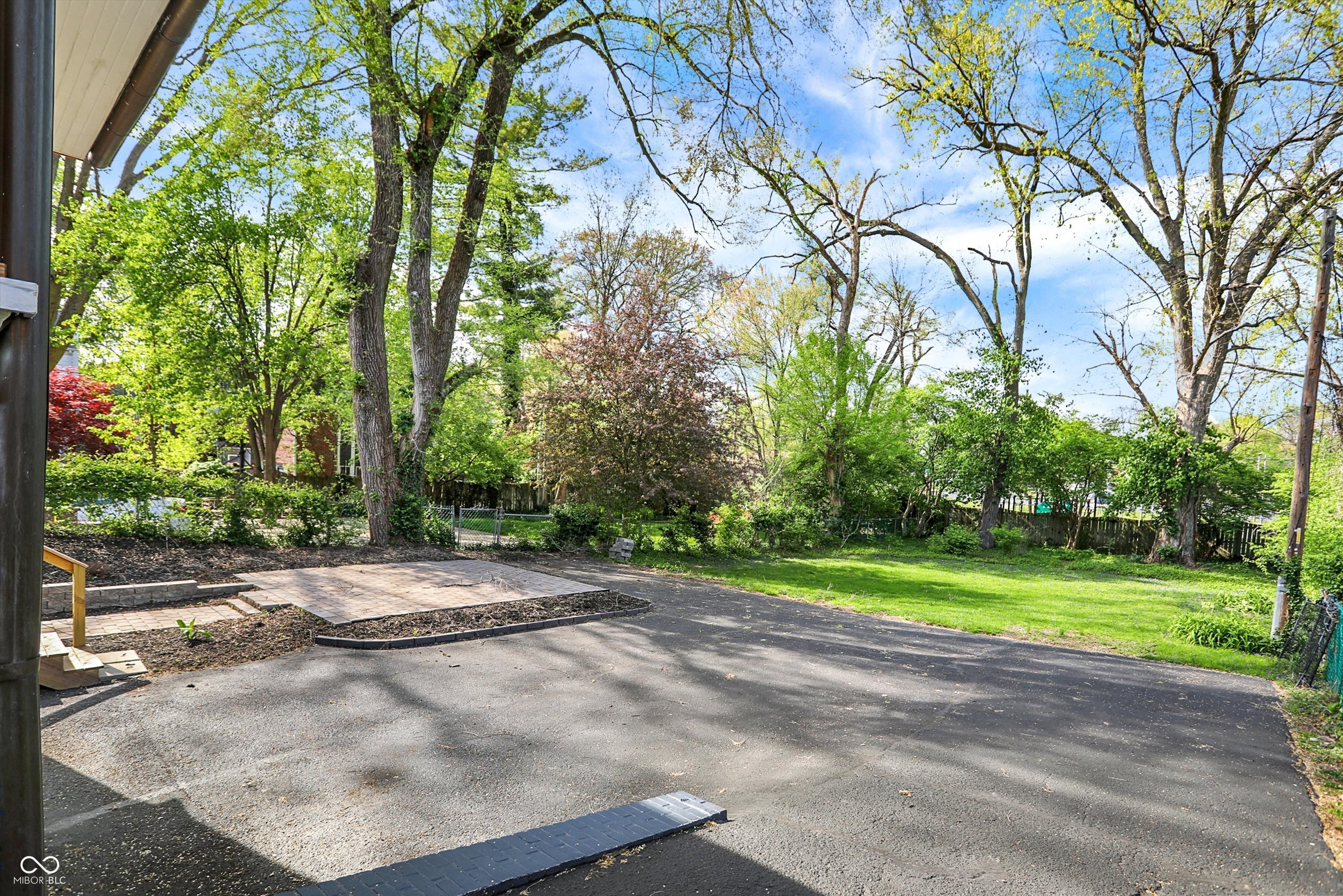 Indianapolis, Indiana, 46208, United States, 4 Bedrooms Bedrooms, ,4 BathroomsBathrooms,Residential,For Sale,1921802