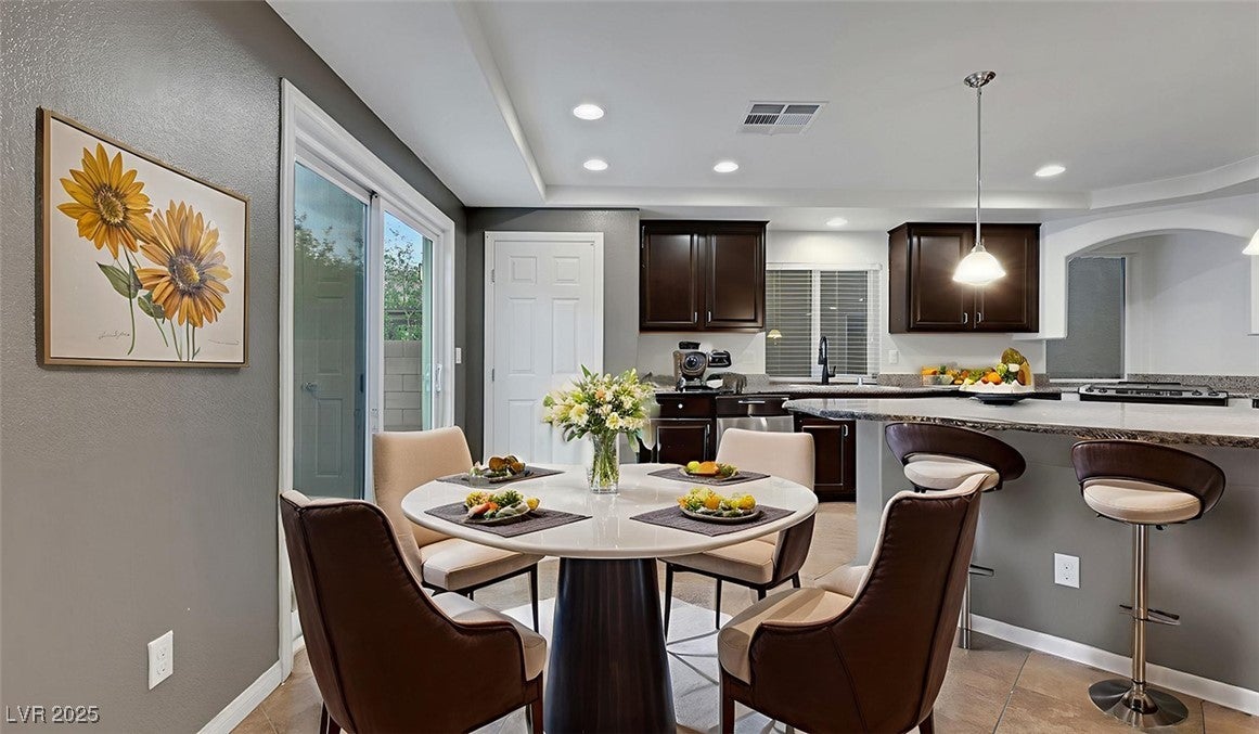 Las Vegas, Nevada, 89139, United States, 5 Bedrooms Bedrooms, ,4 BathroomsBathrooms,Residential,For Sale,1980975