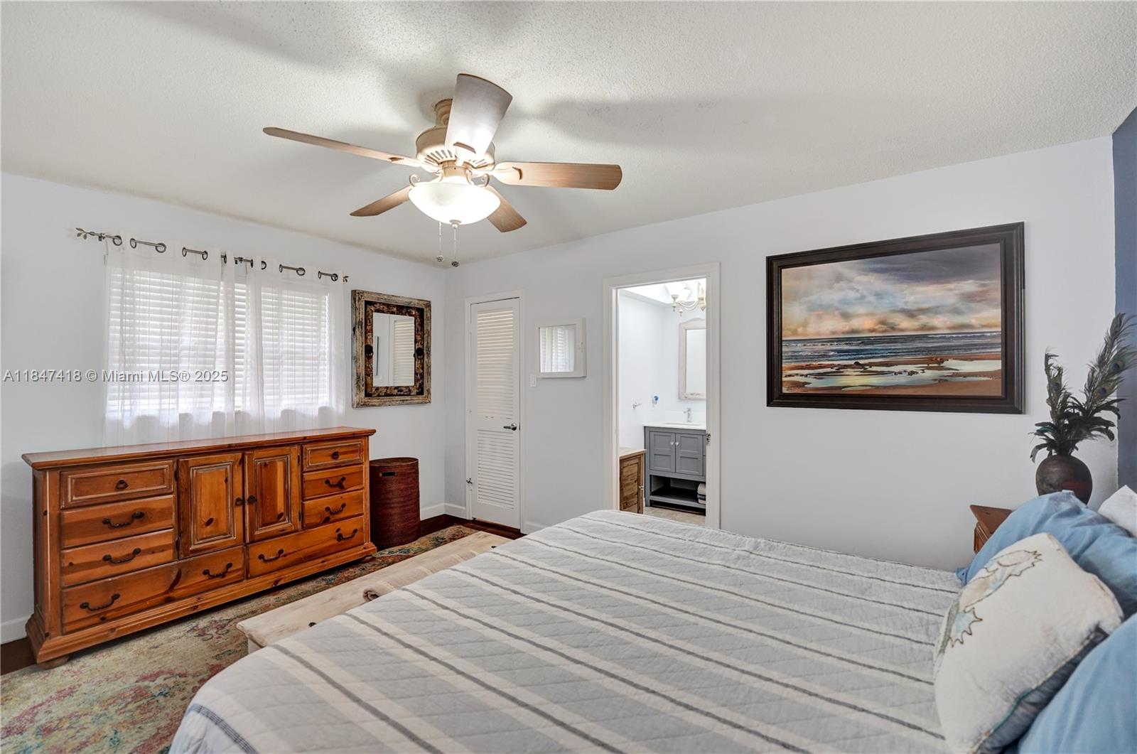 Plantation, Florida, 33313, United States, 4 Bedrooms Bedrooms, ,2 BathroomsBathrooms,Residential,For Sale,1903667