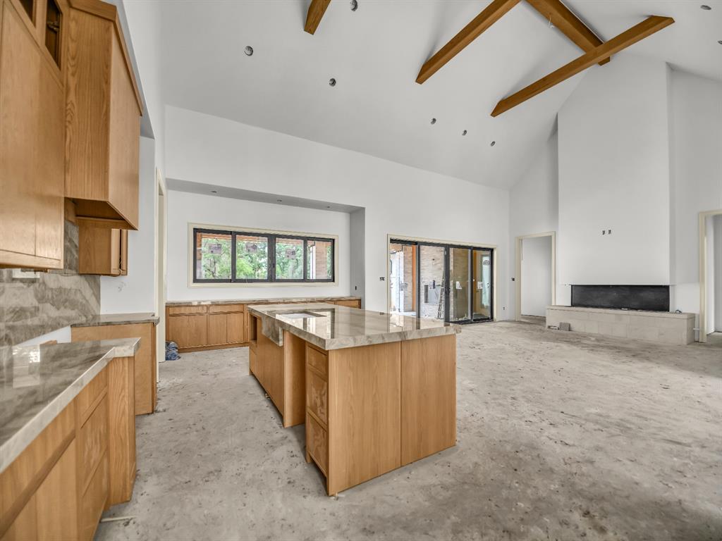 Weatherford, Texas, 76087, United States, 5 Bedrooms Bedrooms, ,6 BathroomsBathrooms,Residential,For Sale,2014526