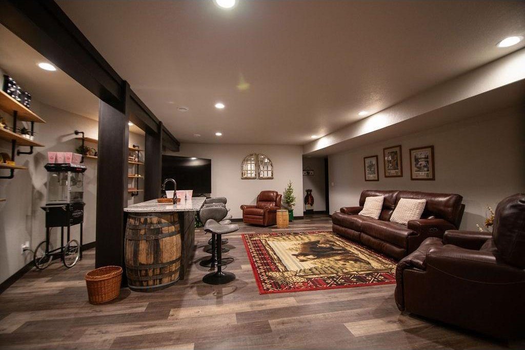 Alexandria, Minnesota, 56308, United States, 4 Bedrooms Bedrooms, ,4 BathroomsBathrooms,Residential,For Sale,2039906