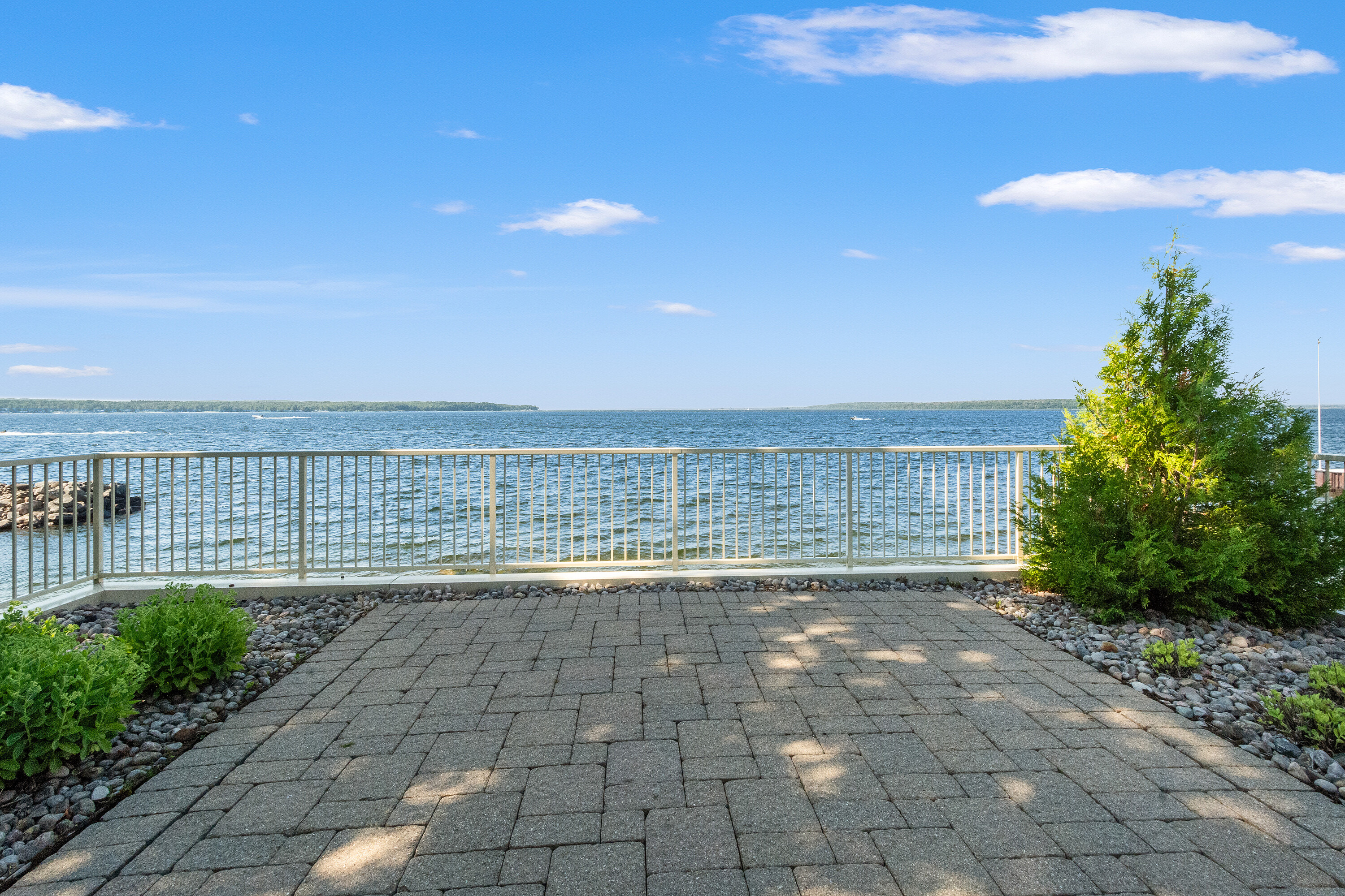  Iconic Waterfront Estate - 物件實景