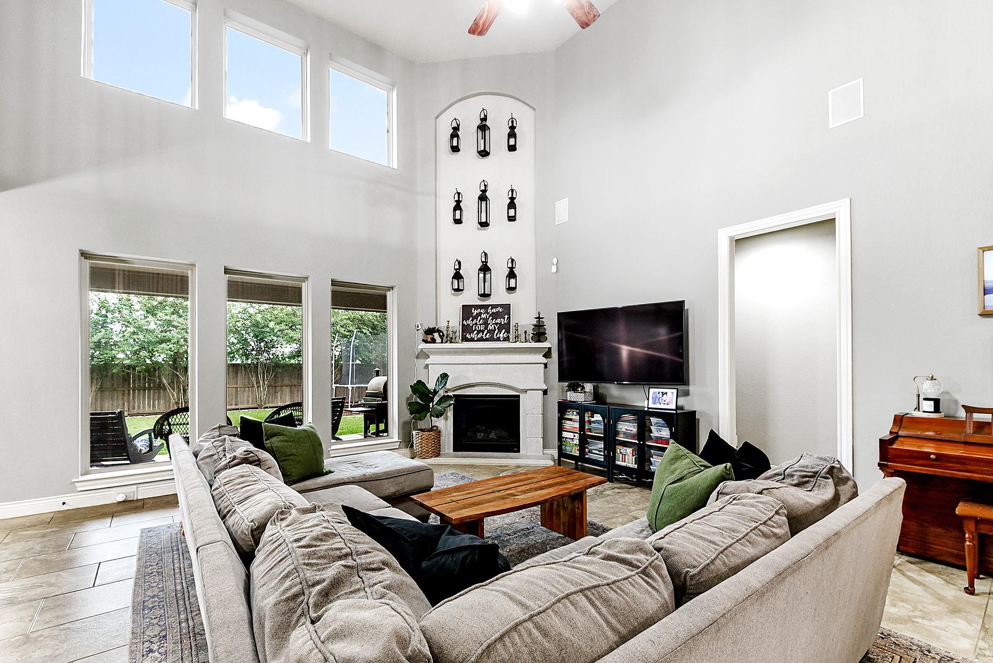 Katy, Texas, 77494, United States, 5 Bedrooms Bedrooms, ,5 BathroomsBathrooms,Residential,For Sale,2048040