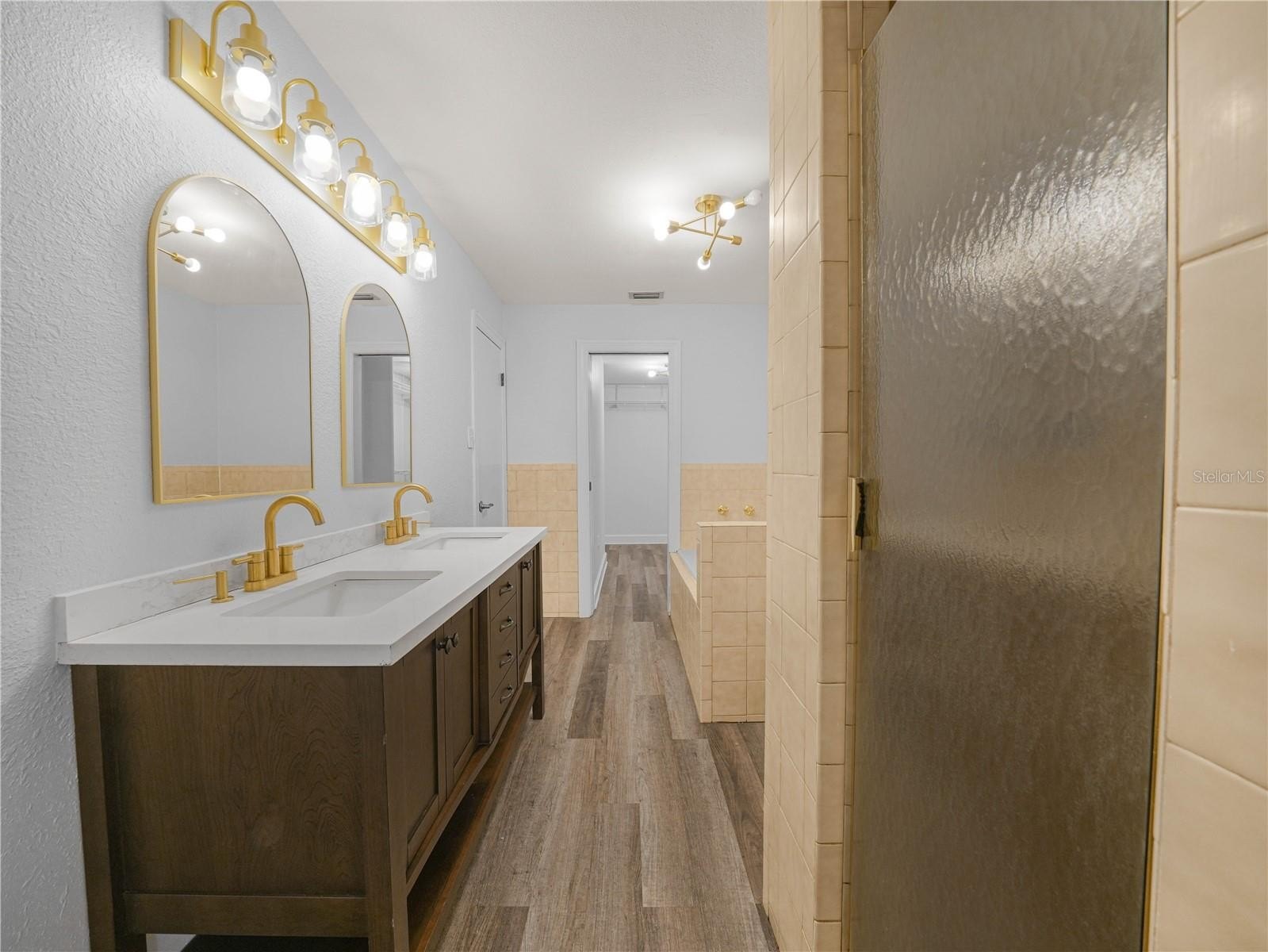 FROSTPROOF, Florida, 33843, United States, 6 Bedrooms Bedrooms, ,3 BathroomsBathrooms,Residential,For Sale,2006124