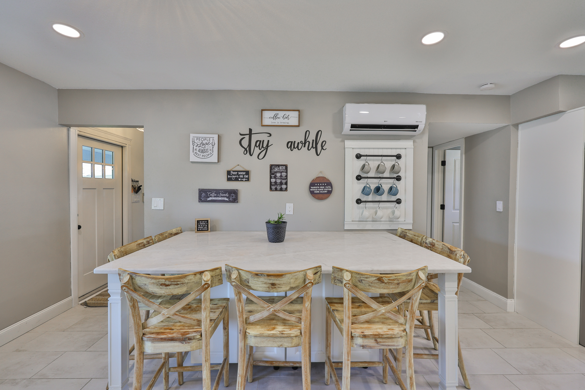 Seminole, Florida, 33772, United States, 3 Bedrooms Bedrooms, ,2 BathroomsBathrooms,Residential,For Sale,1978971