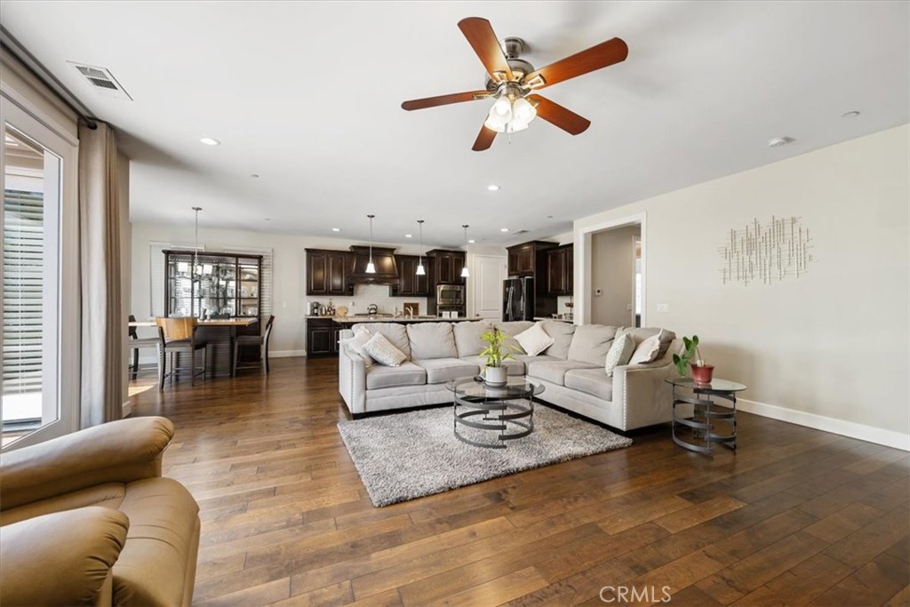 Paso Robles, California, 93446, United States, 4 Bedrooms Bedrooms, ,3 BathroomsBathrooms,Residential,For Sale,1894330