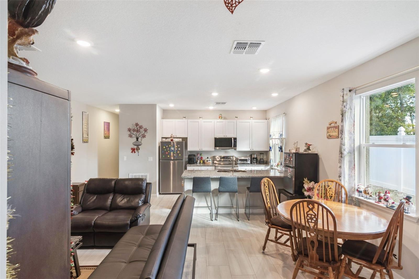 EUSTIS, Florida, 32726, United States, 6 Bedrooms Bedrooms, ,Residential,For Sale,2005455