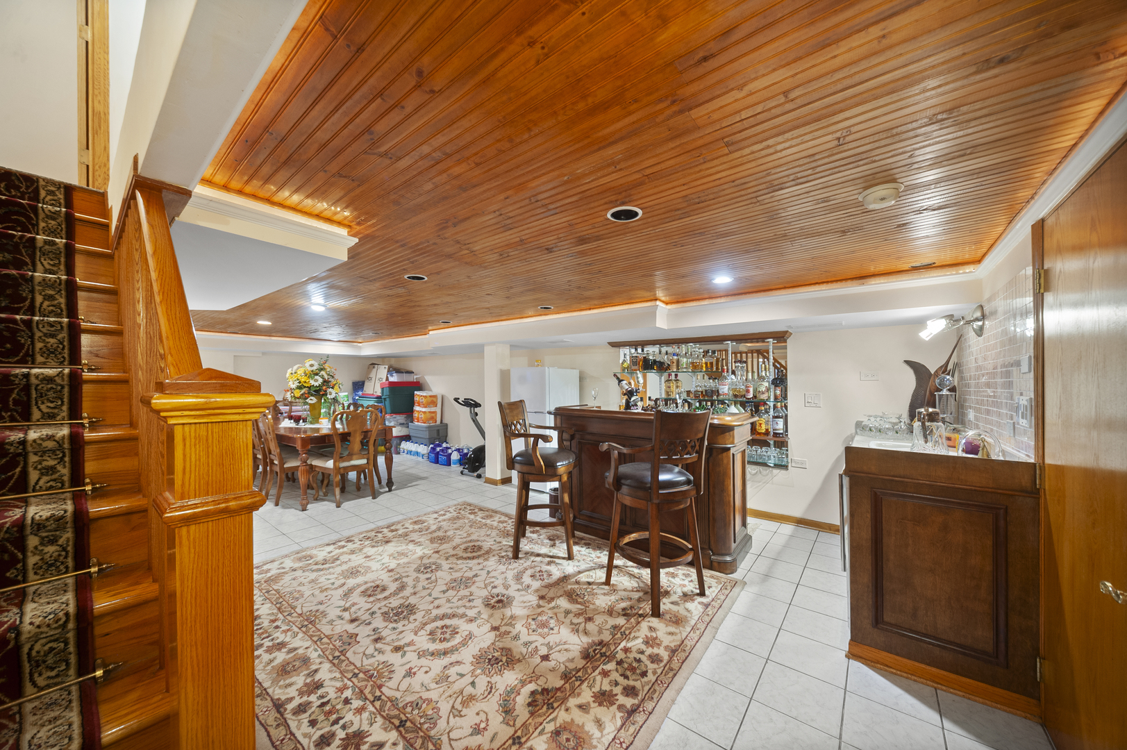 Libertyville, Illinois, 60048, United States, 4 Bedrooms Bedrooms, ,4 BathroomsBathrooms,Residential,For Sale,2003130