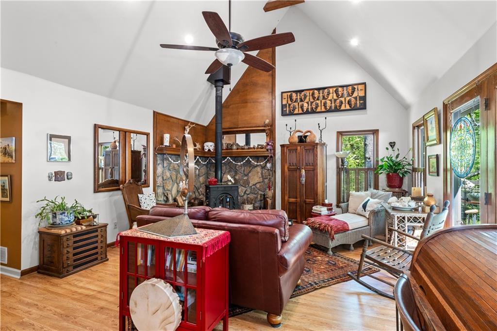 Canton, Georgia, 30114, United States, 4 Bedrooms Bedrooms, ,3 BathroomsBathrooms,Residential,For Sale,1934222