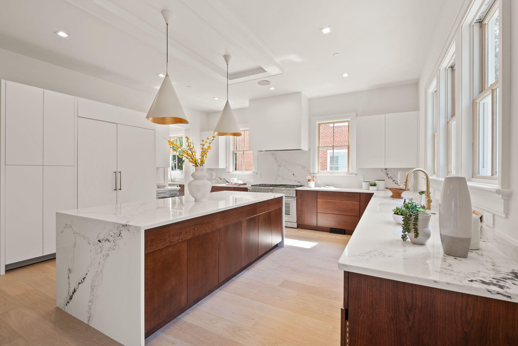  5022 Cathedral Avenue NW, Washington, DC, 20016 - 物件實景