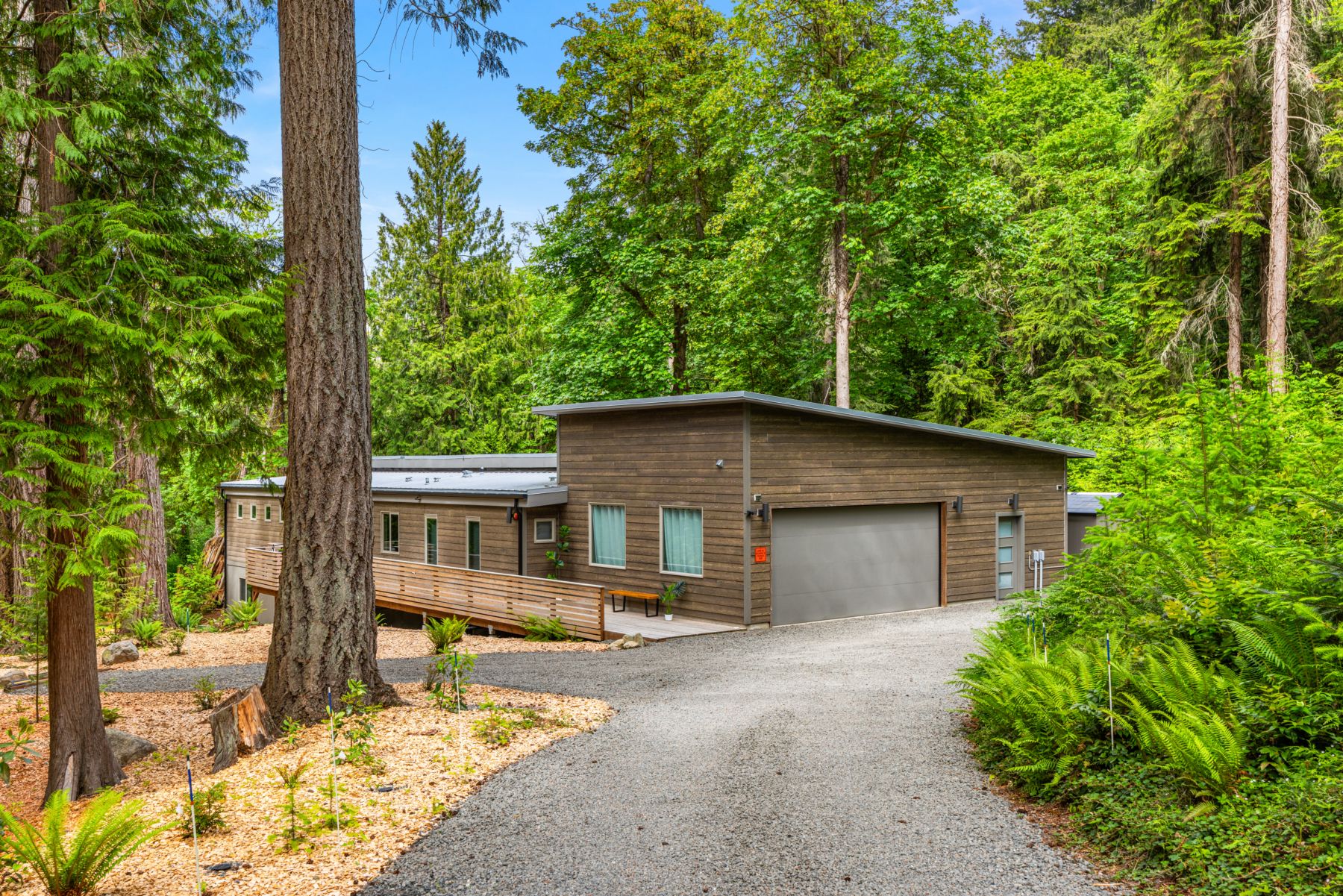  9720 NE Lofgren Rd, Bainbridge Island, WA 98110 - 物件實景