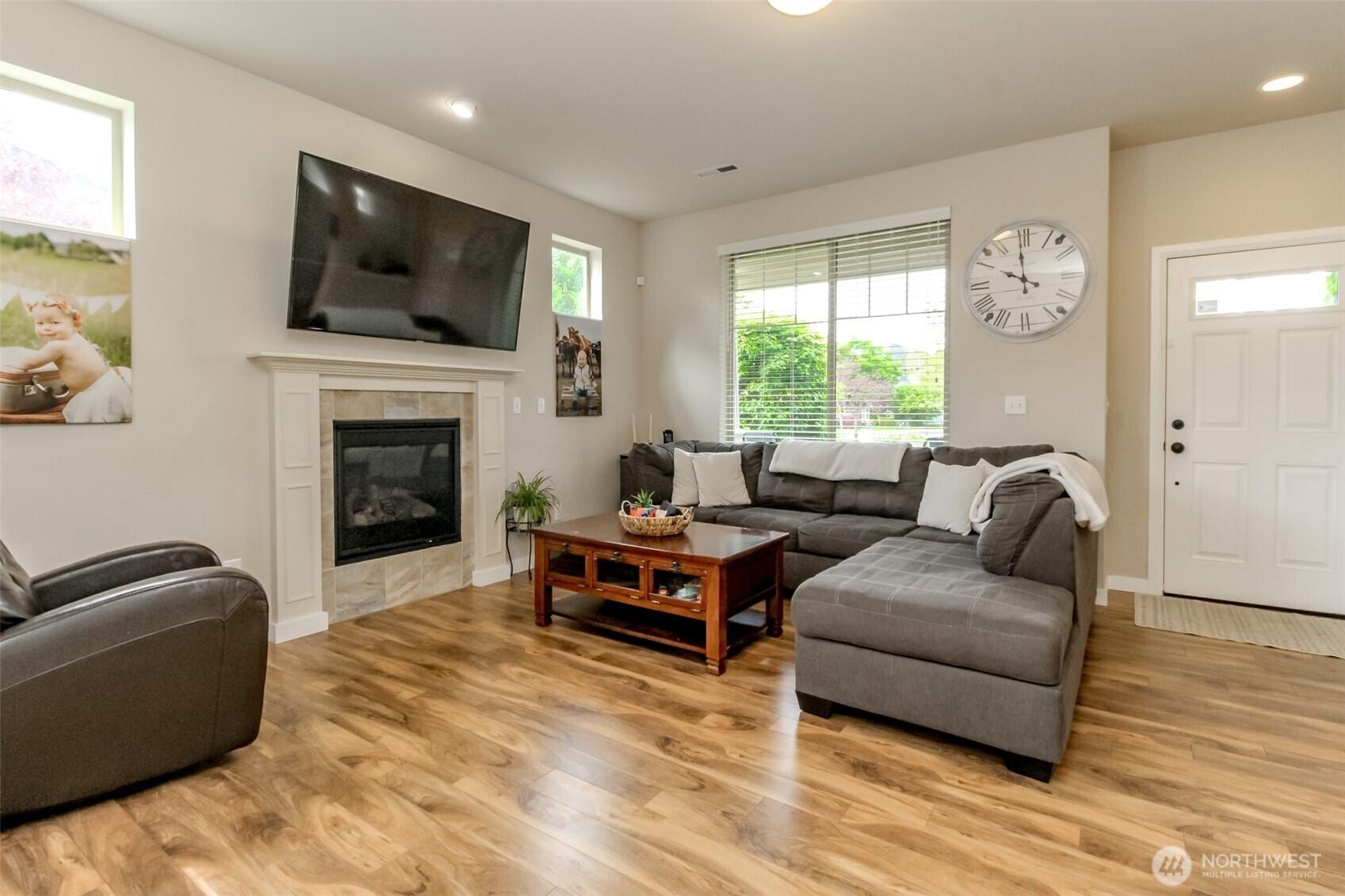 OLYMPIA, Washington, 98502, United States, 3 Bedrooms Bedrooms, ,3 BathroomsBathrooms,Residential,For Sale,1874545
