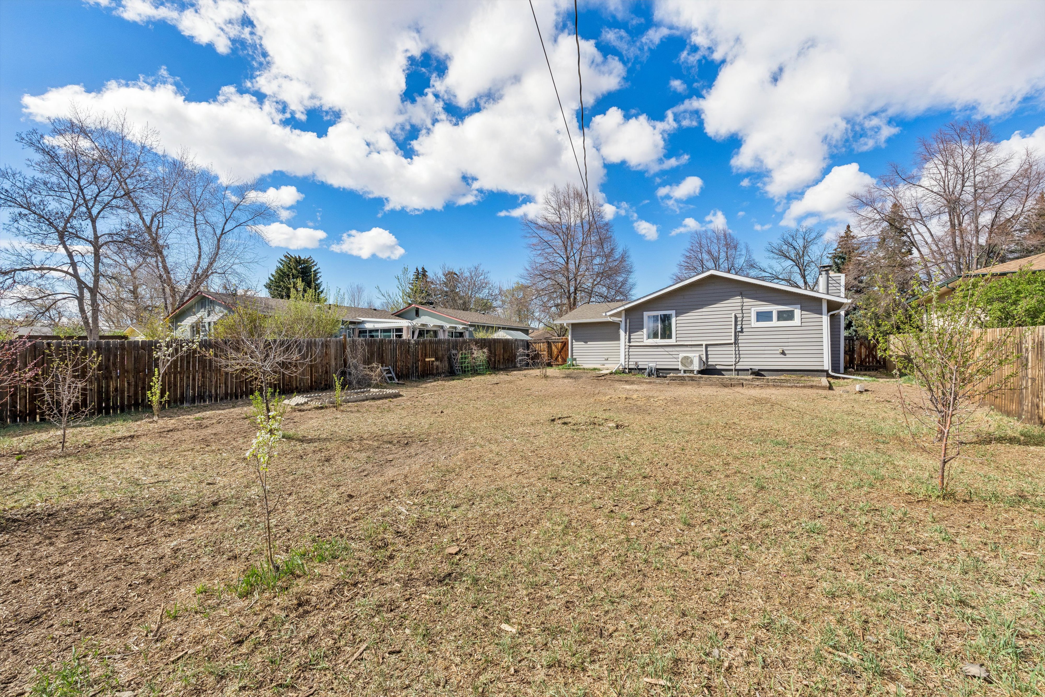  Darling Ranch in the Heart of Old Town Loveland - 物件實景