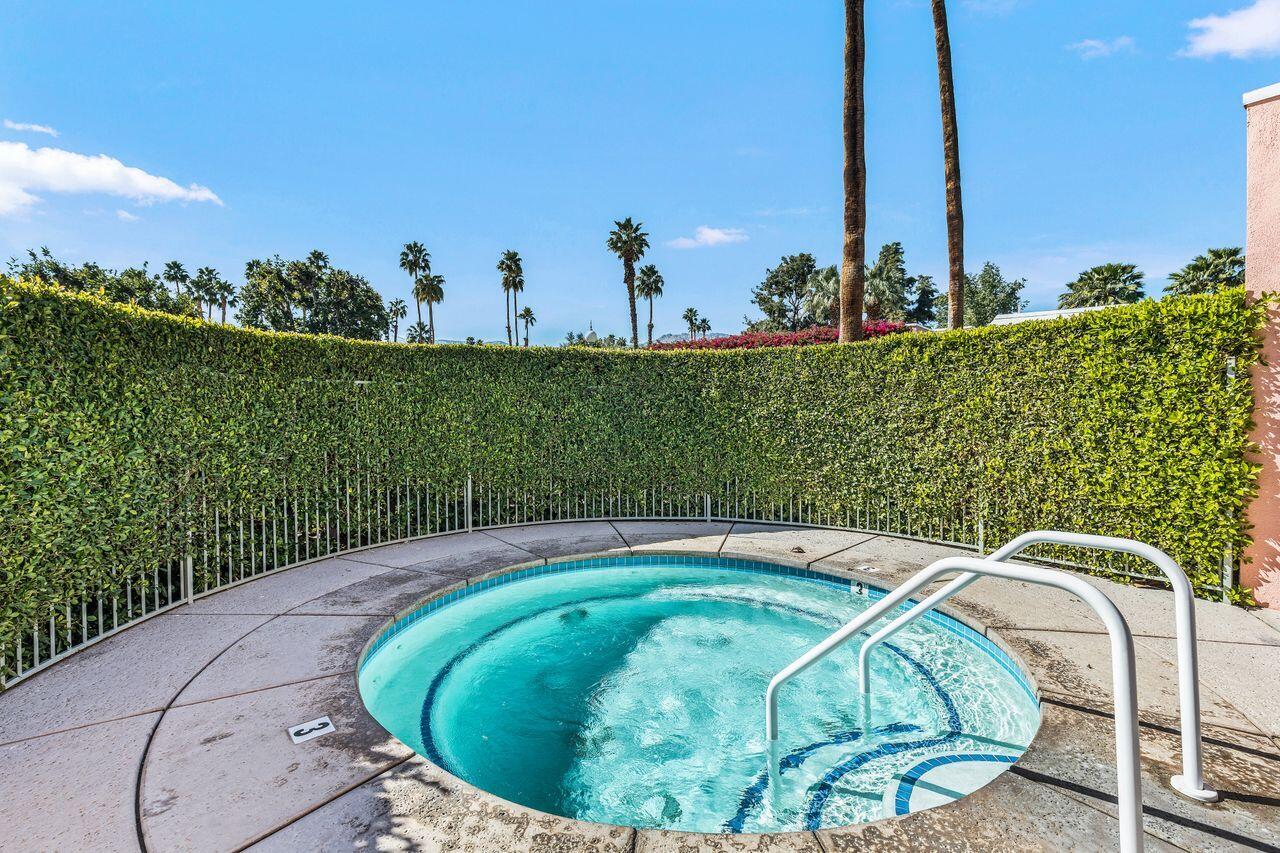 Palm Desert, California, 92260, United States, 2 Bedrooms Bedrooms, ,2 BathroomsBathrooms,Residential,For Sale,1992919