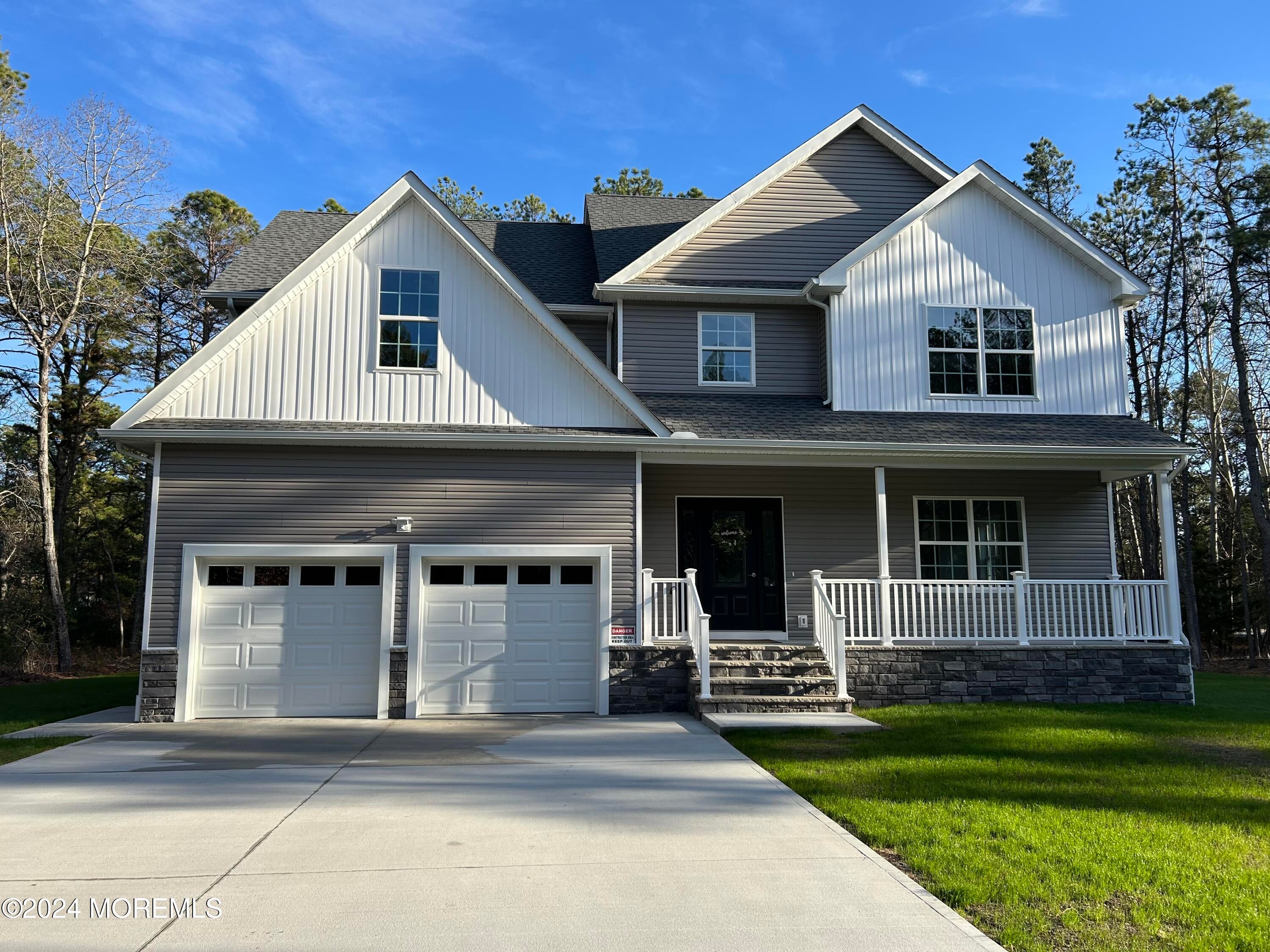 Whiting, New Jersey, 08759, United States, 4 Bedrooms Bedrooms, ,3 BathroomsBathrooms,Residential,For Sale,1878208