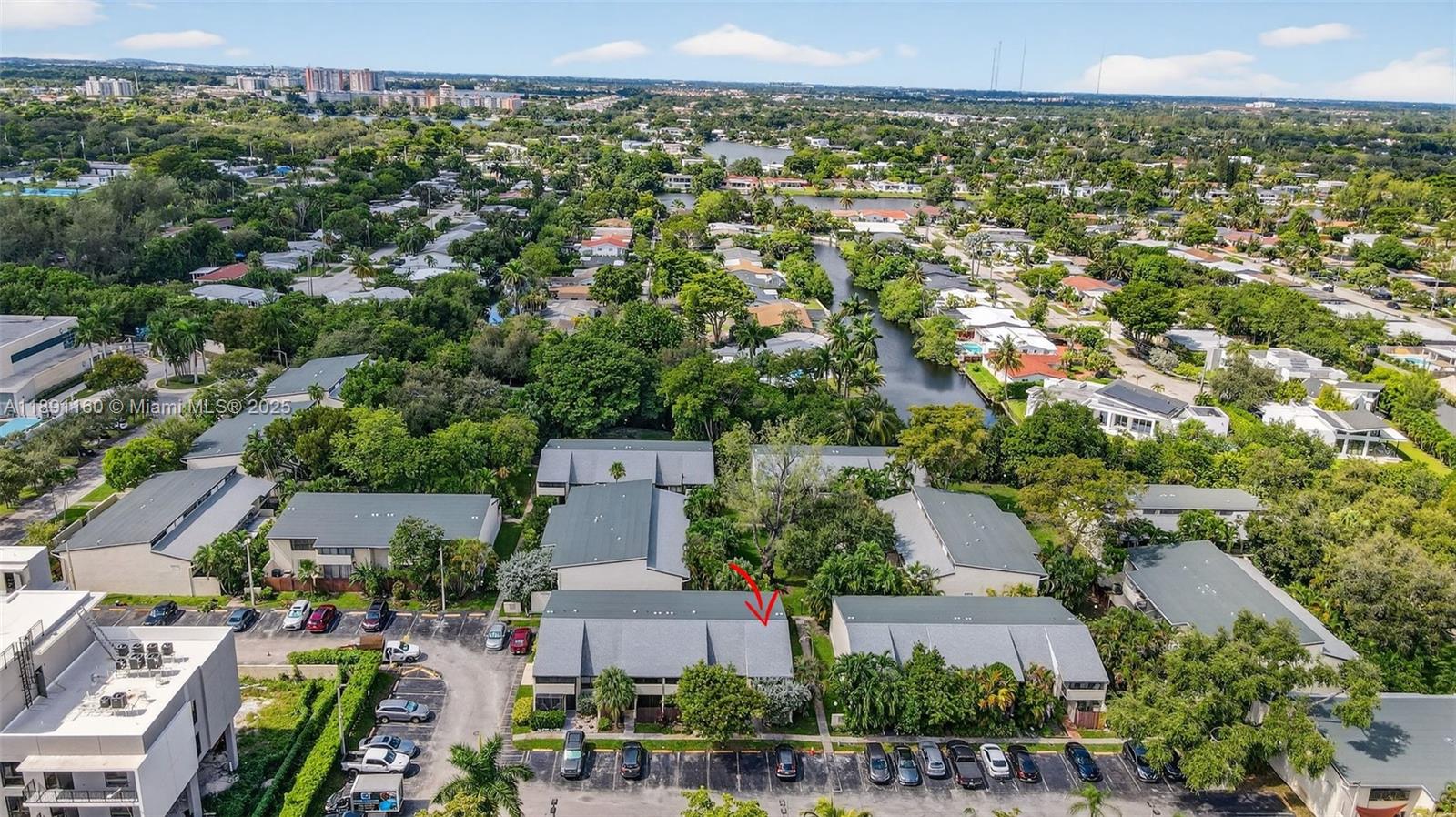 Miami, Florida, 33180, United States, 3 Bedrooms Bedrooms, ,3 BathroomsBathrooms,Residential,For Sale,1961045