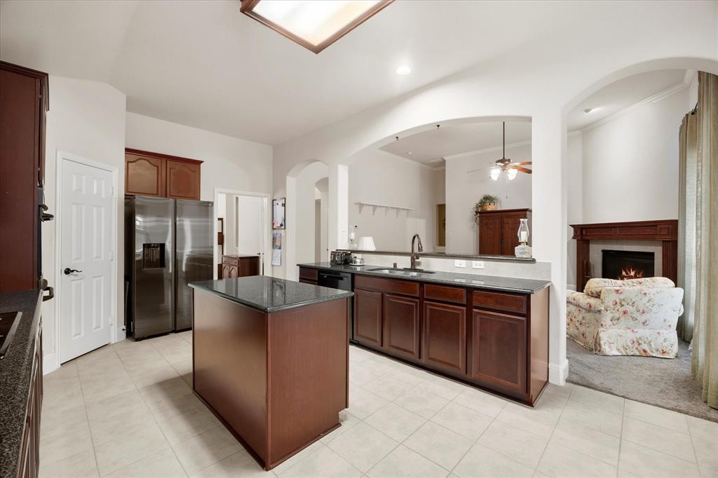 Sachse, Texas, 75048, United States, 4 Bedrooms Bedrooms, ,2 BathroomsBathrooms,Residential,For Sale,1950644