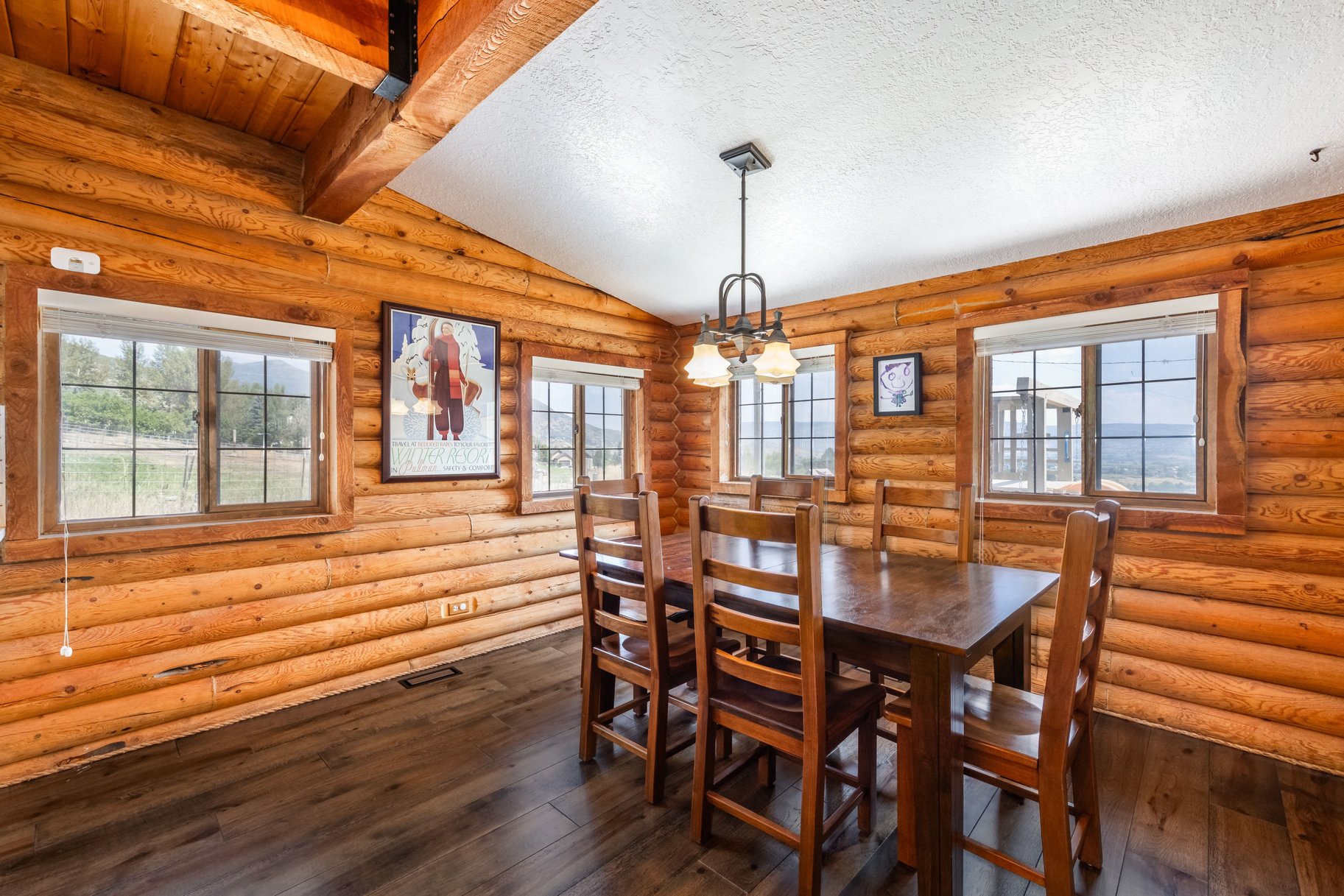  Immaculate Cabin in Midway with Incredible Valley Views - 物件實景