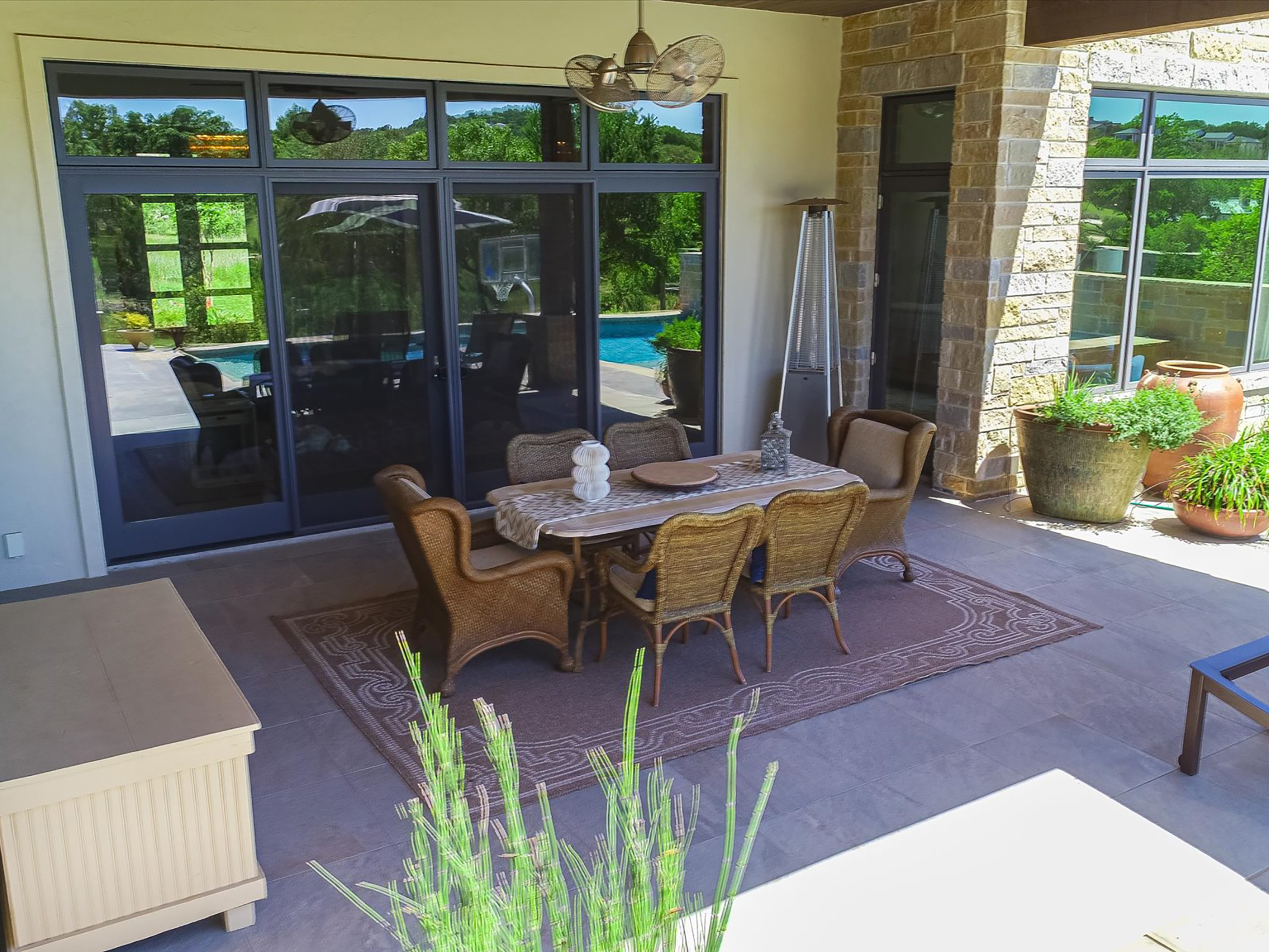  Refined Hill Country LIving - 物件實景