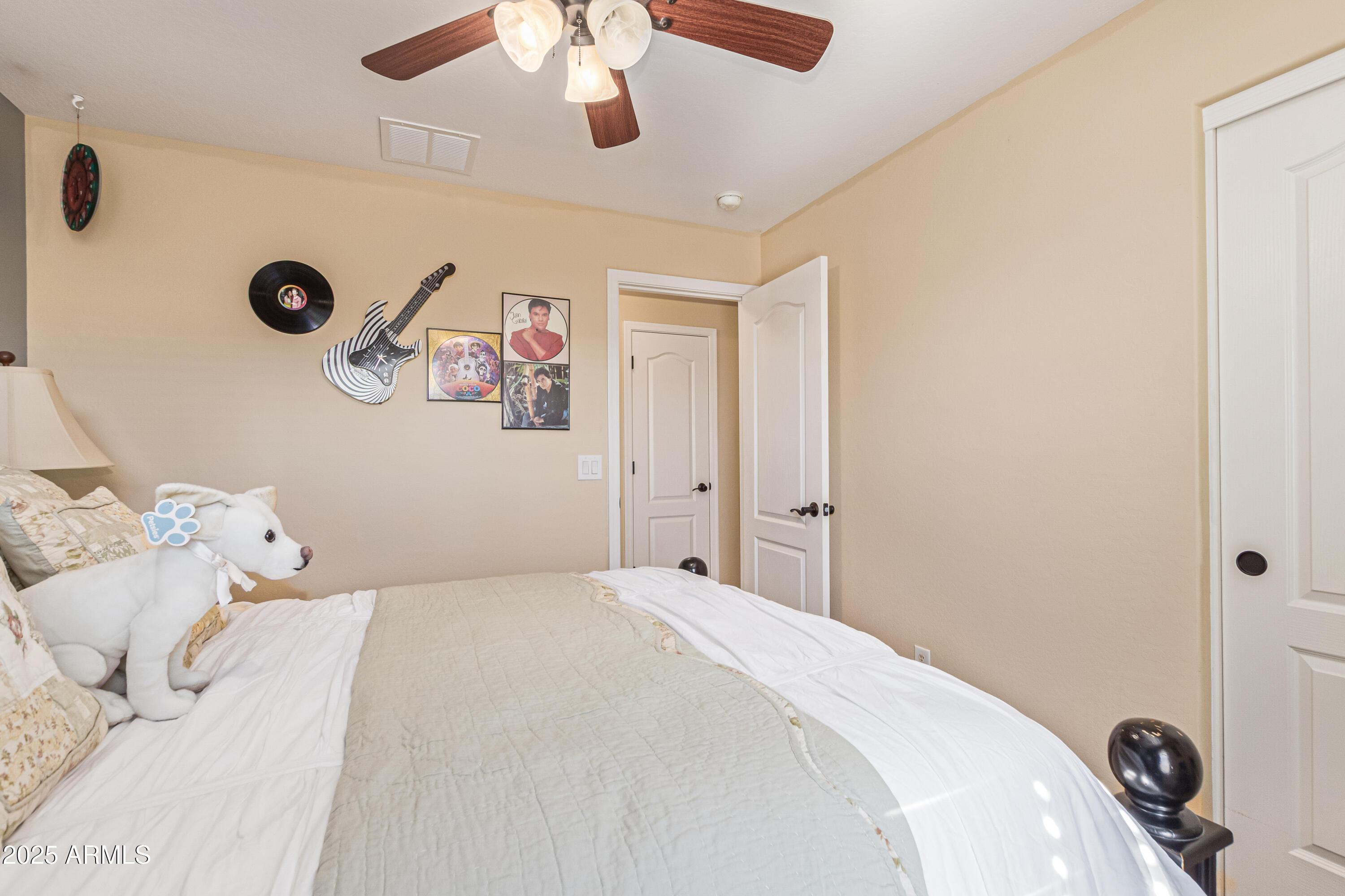 Gilbert, Arizona, 85298, United States, 4 Bedrooms Bedrooms, ,4 BathroomsBathrooms,Residential,For Sale,1987030