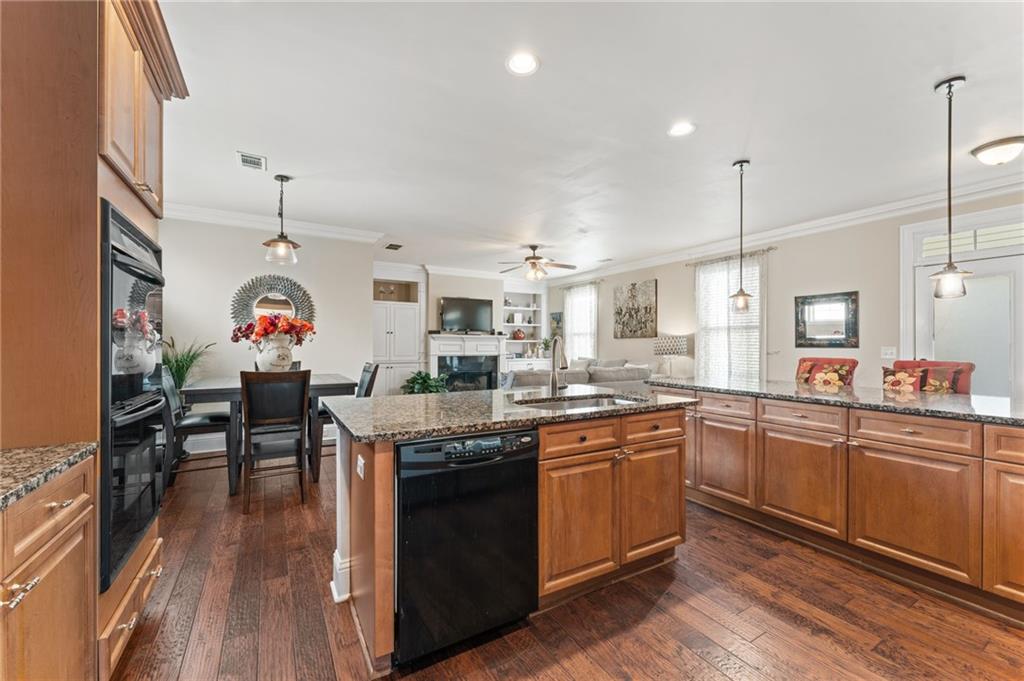 Johns Creek, Georgia, 30022, United States, 3 Bedrooms Bedrooms, ,4 BathroomsBathrooms,Residential,For Sale,2002058