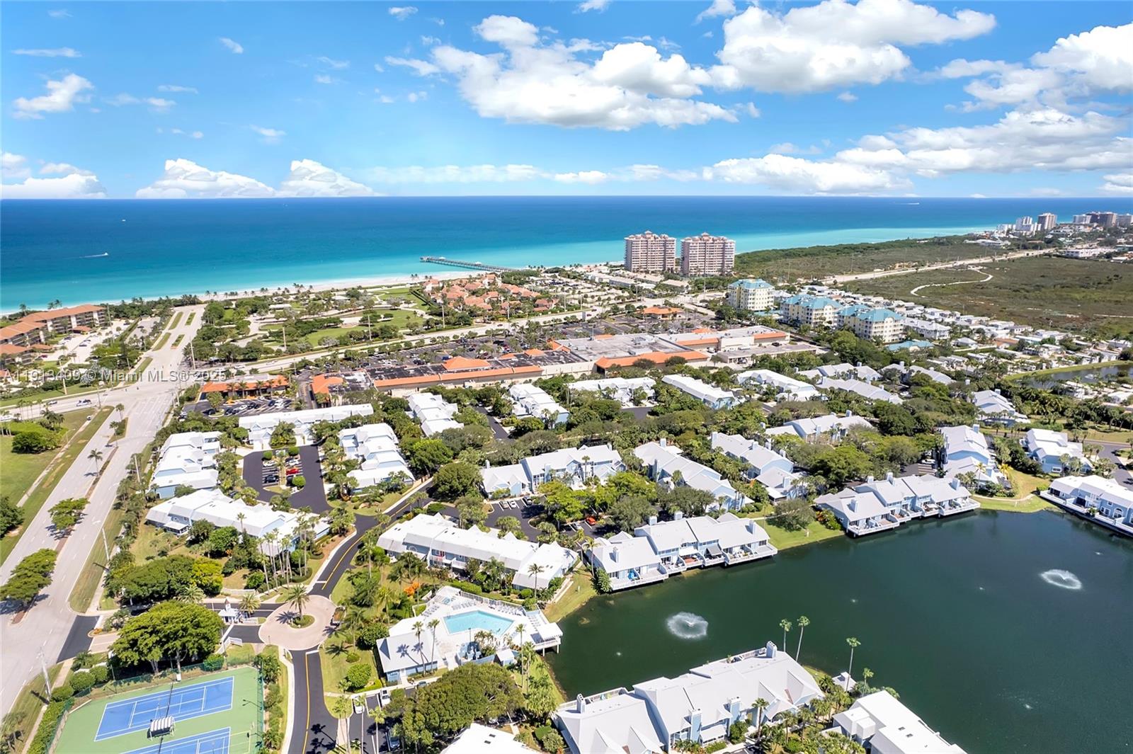 Jupiter, Florida, 33477, United States, 3 Bedrooms Bedrooms, ,3 BathroomsBathrooms,Residential,For Sale,1991888