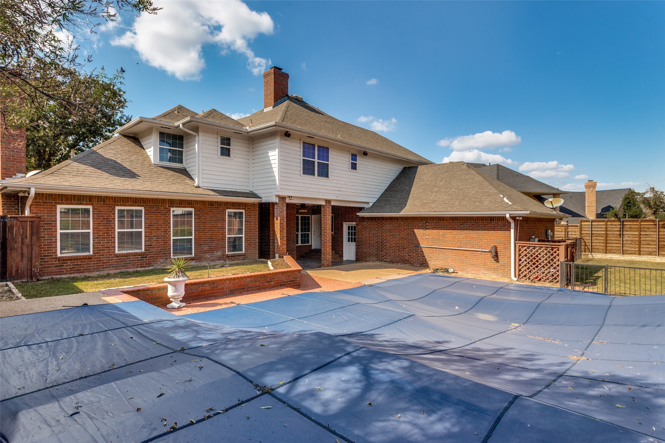 Arlington, Texas, 76013, United States, 4 Bedrooms Bedrooms, ,5 BathroomsBathrooms,Residential,For Sale,1967693