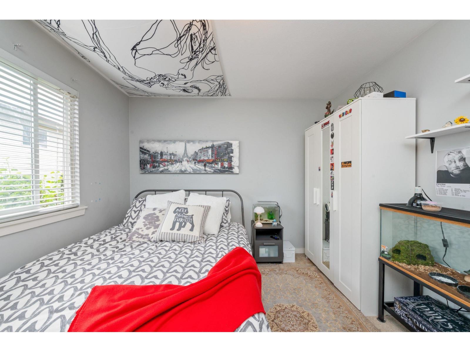 LANGLEY, British Columbia, V3V 6A0, CA, 4 Bedrooms Bedrooms, ,4 BathroomsBathrooms,Residential,For Sale,1950645