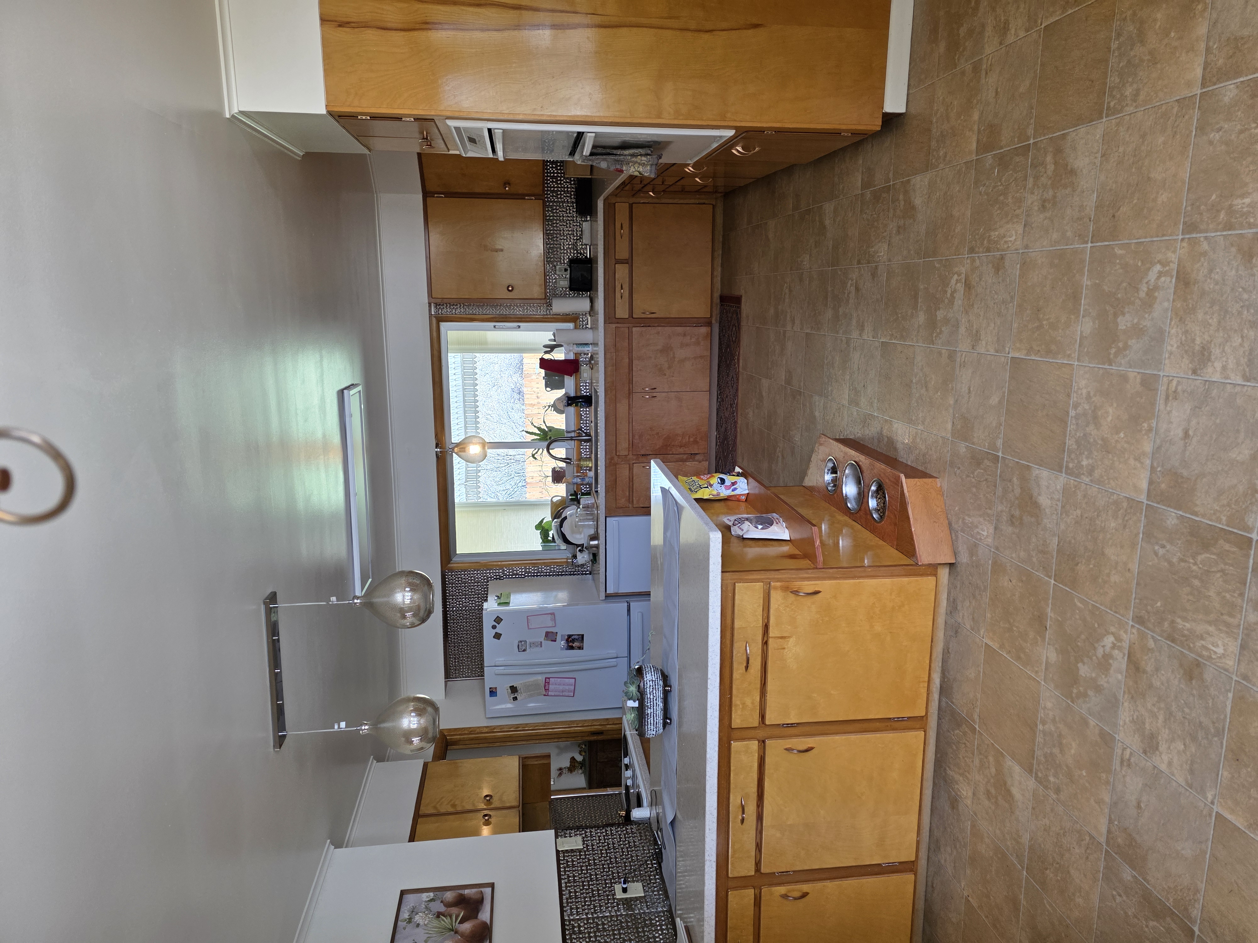 Dillon, Montana, 59725, United States, 5 Bedrooms Bedrooms, ,4 BathroomsBathrooms,Residential,For Sale,1980555