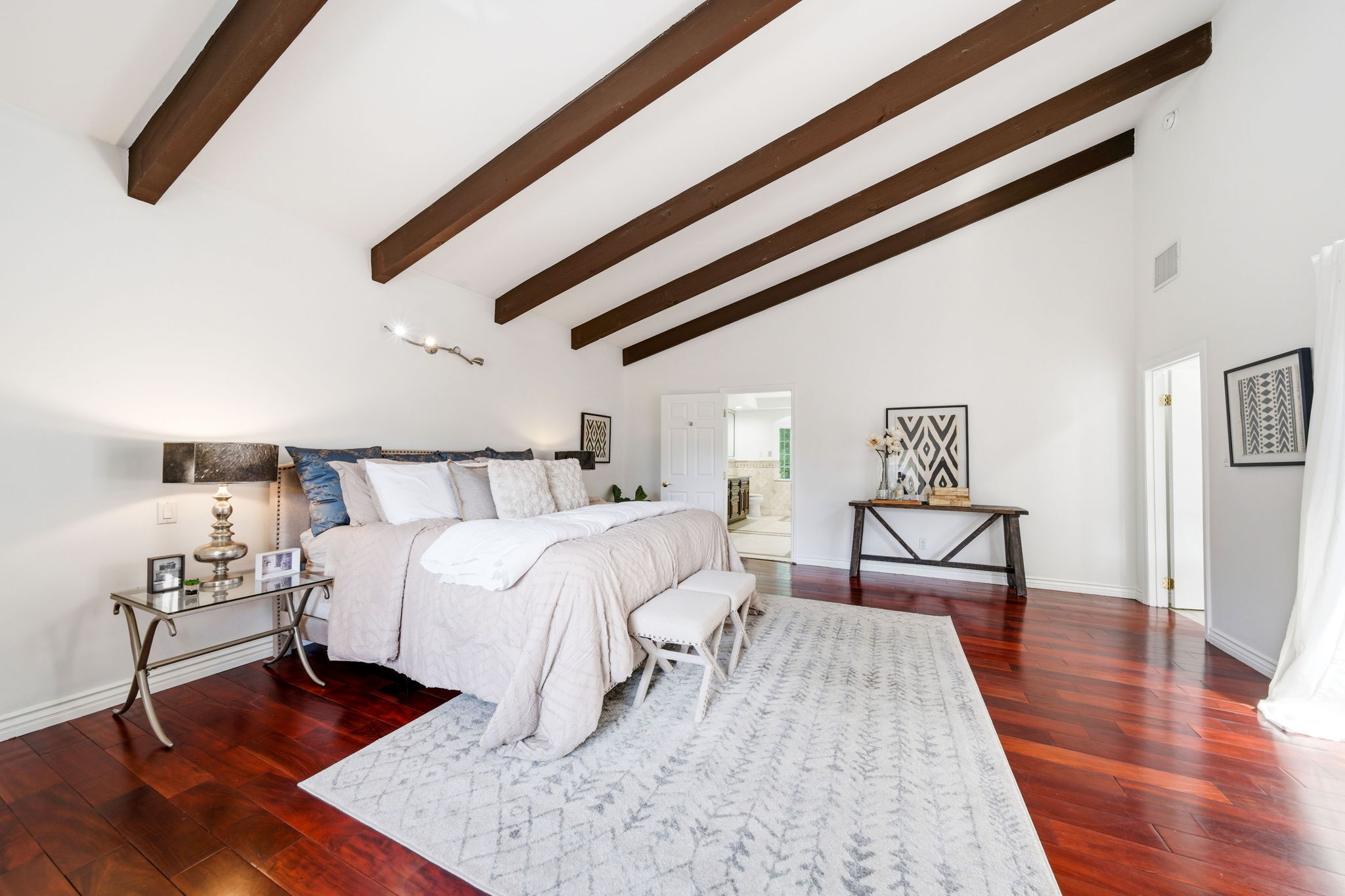  4115 Laurelgrove Ave - 物件實景