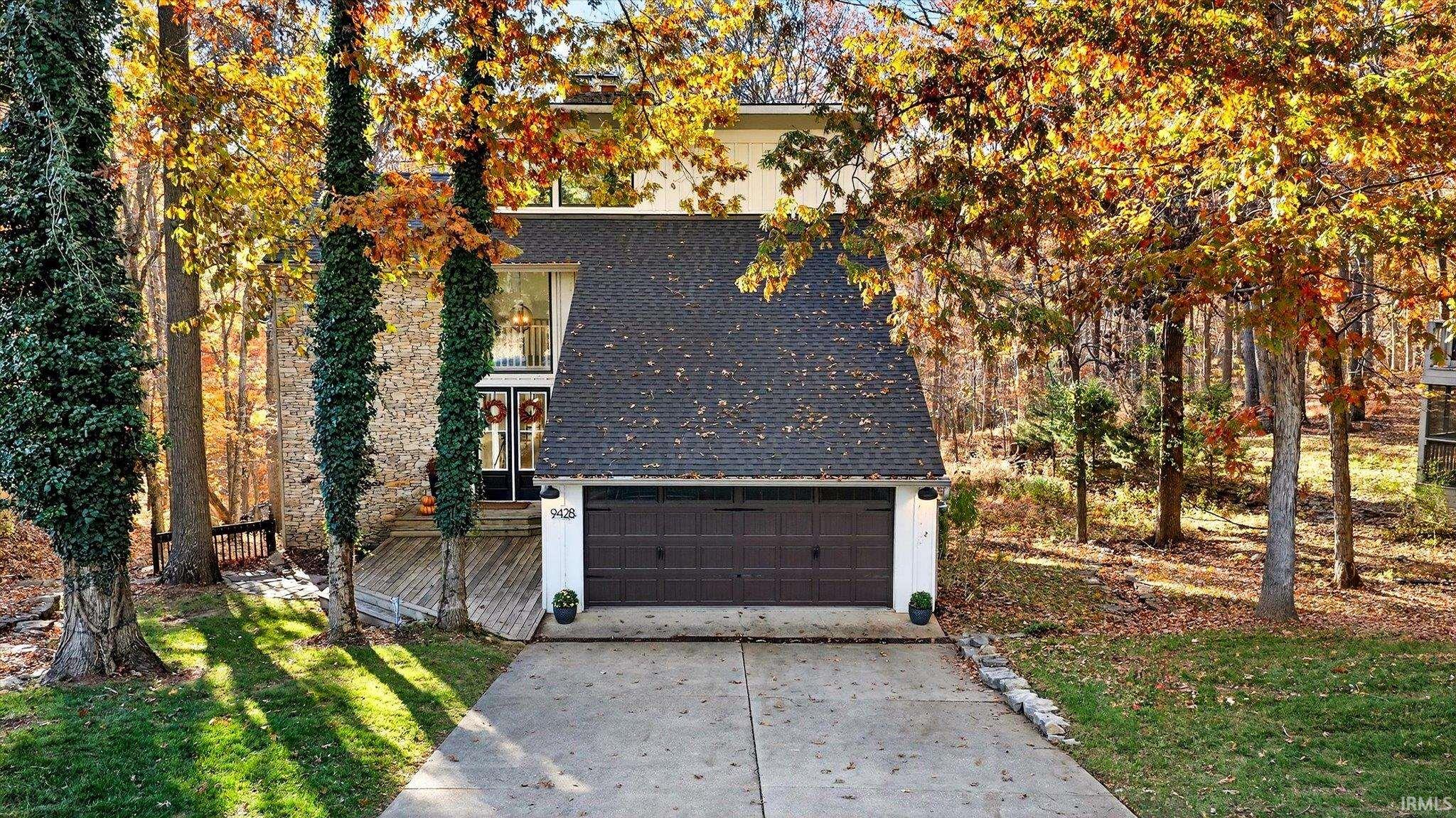 Bloomington, Indiana, 47401, United States, 4 Bedrooms Bedrooms, ,4 BathroomsBathrooms,Residential,For Sale,1988549