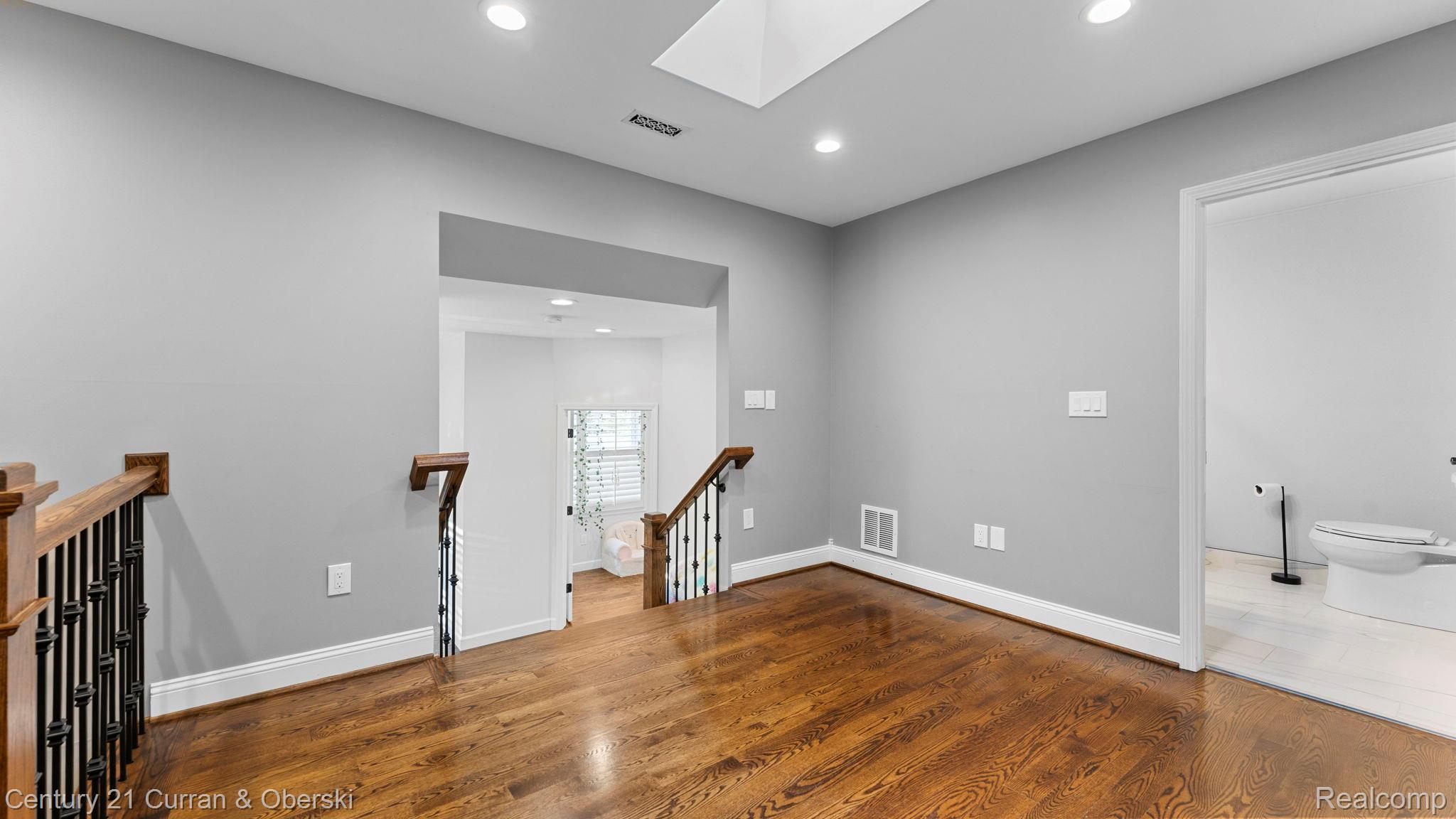 Plymouth, Michigan, 48170, United States, 4 Bedrooms Bedrooms, ,3 BathroomsBathrooms,Residential,For Sale,1941295