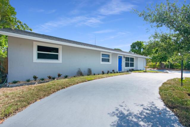 West Palm Beach, Florida, 33407, United States, 4 Bedrooms Bedrooms, ,2 BathroomsBathrooms,Residential,For Sale,1978414