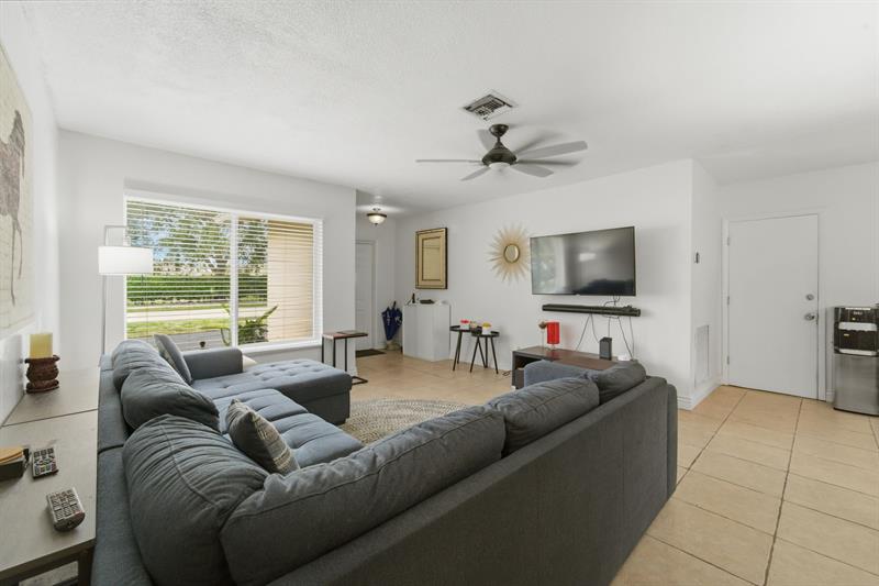 Oakland Park, Florida, 33309, United States, 4 Bedrooms Bedrooms, ,3 BathroomsBathrooms,Residential,For Sale,2003196