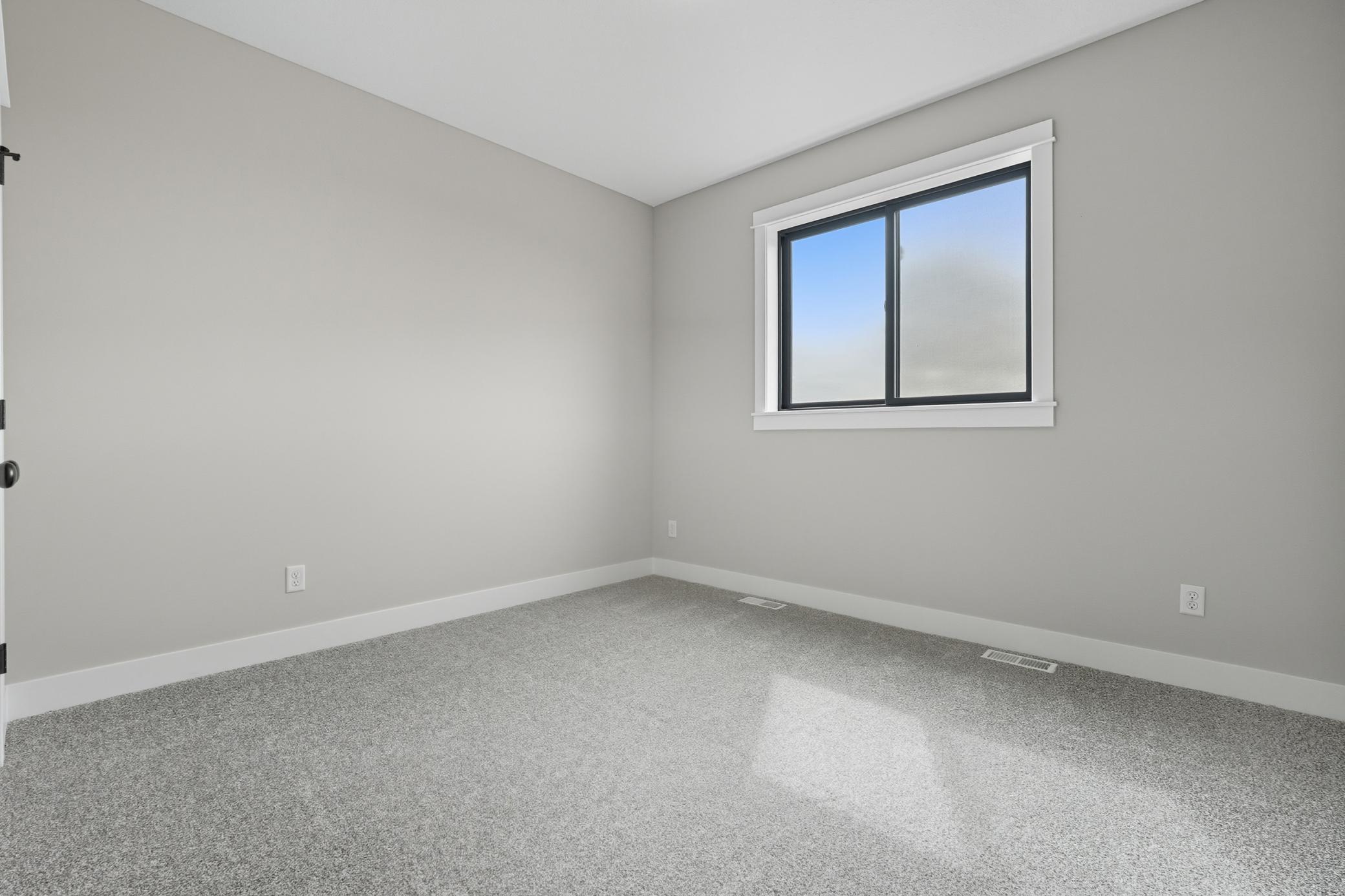 New Richmond, Wisconsin, 54017, United States, 3 Bedrooms Bedrooms, ,2 BathroomsBathrooms,Residential,For Sale,1993074