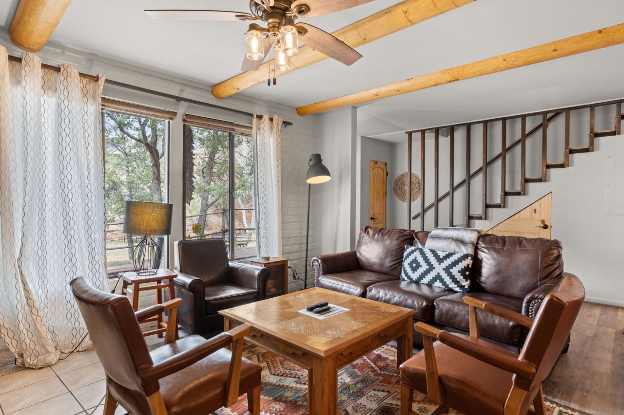 Santa Fe, New Mexico, 87501, United States, 2 Bedrooms Bedrooms, ,3 BathroomsBathrooms,Residential,For Sale,1959101