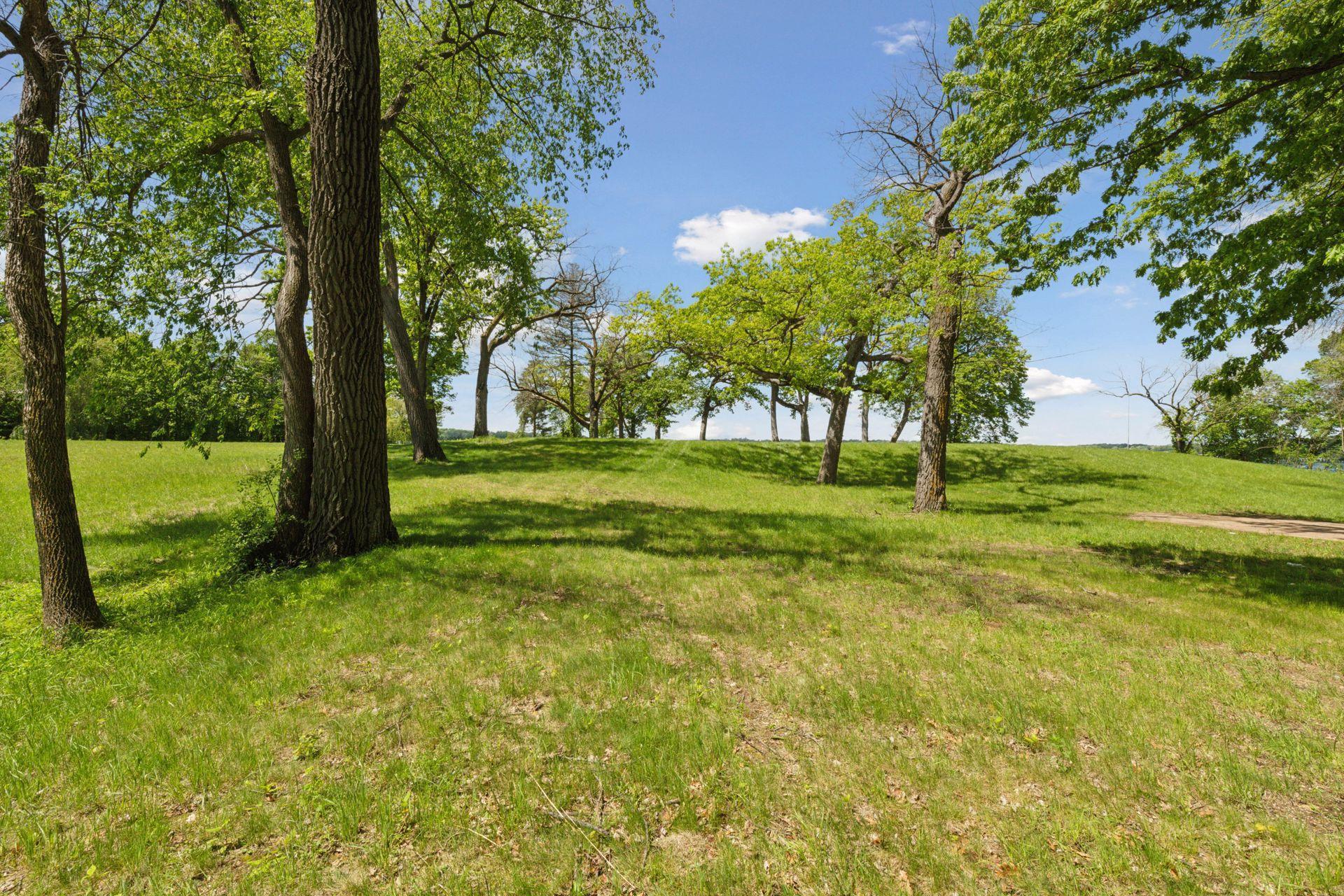 Wayzata, Minnesota, 55391, United States, 5 Bedrooms Bedrooms, ,4 BathroomsBathrooms,Residential,For Sale,1913709