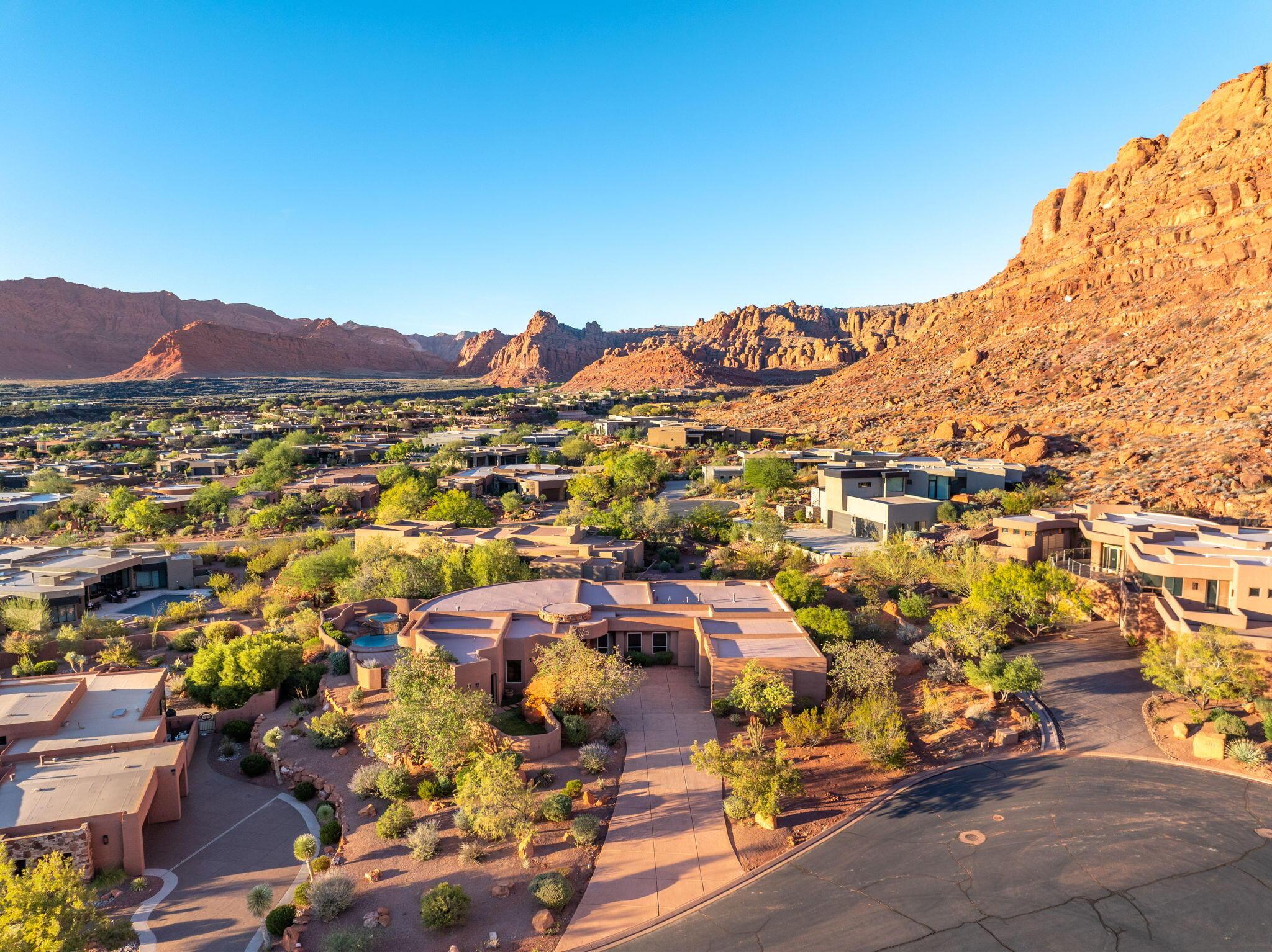 St George, Utah, 84770, United States, 4 Bedrooms Bedrooms, ,5 BathroomsBathrooms,Residential,For Sale,1976696