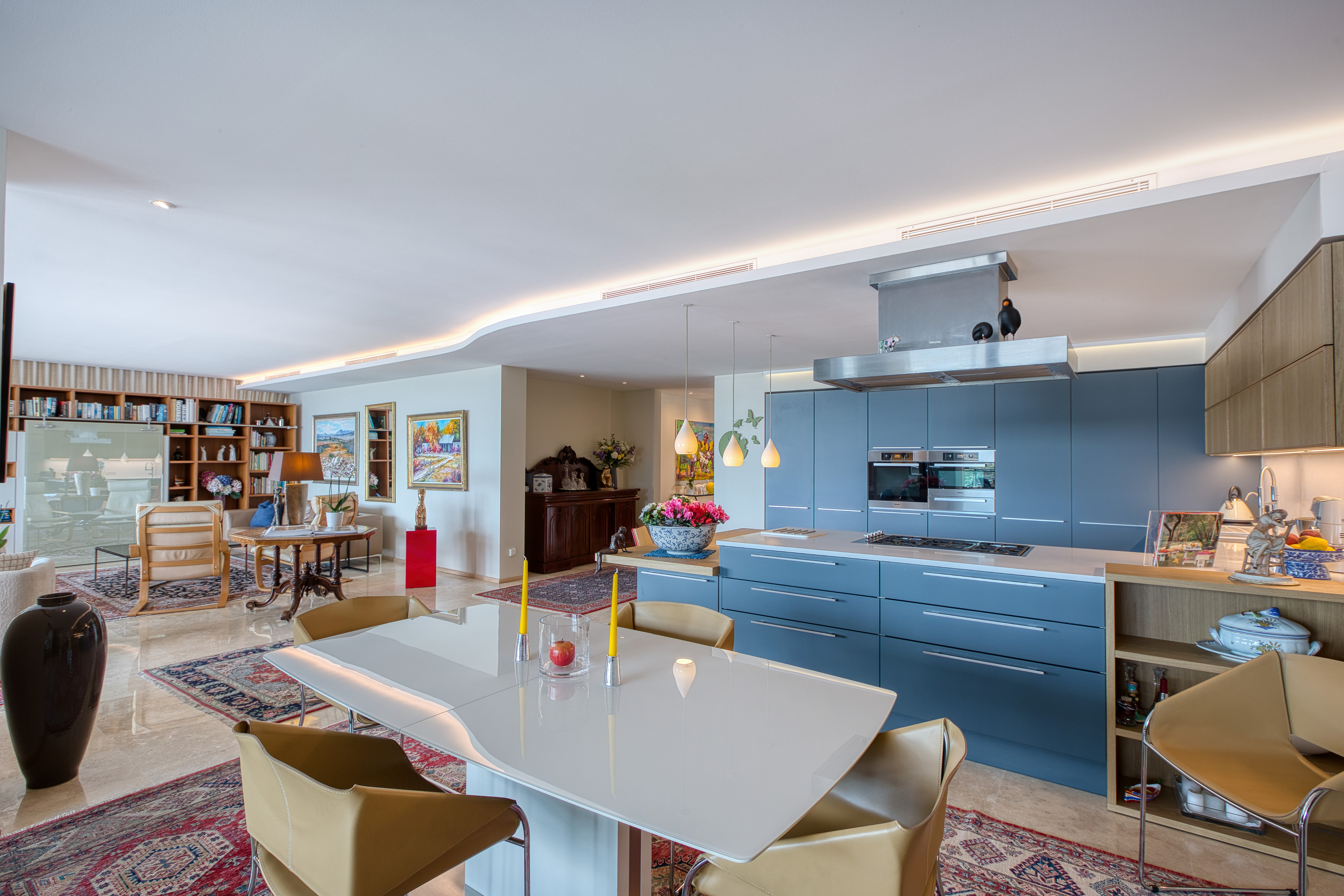  One of a Kind Waterfront Apartment with Exceptional Views - 物件實景