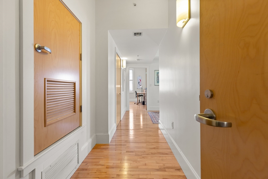 Somerville, Massachusetts, 02143, United States, 1 Bedroom Bedrooms, ,1 BathroomBathrooms,Residential,For Sale,1911108
