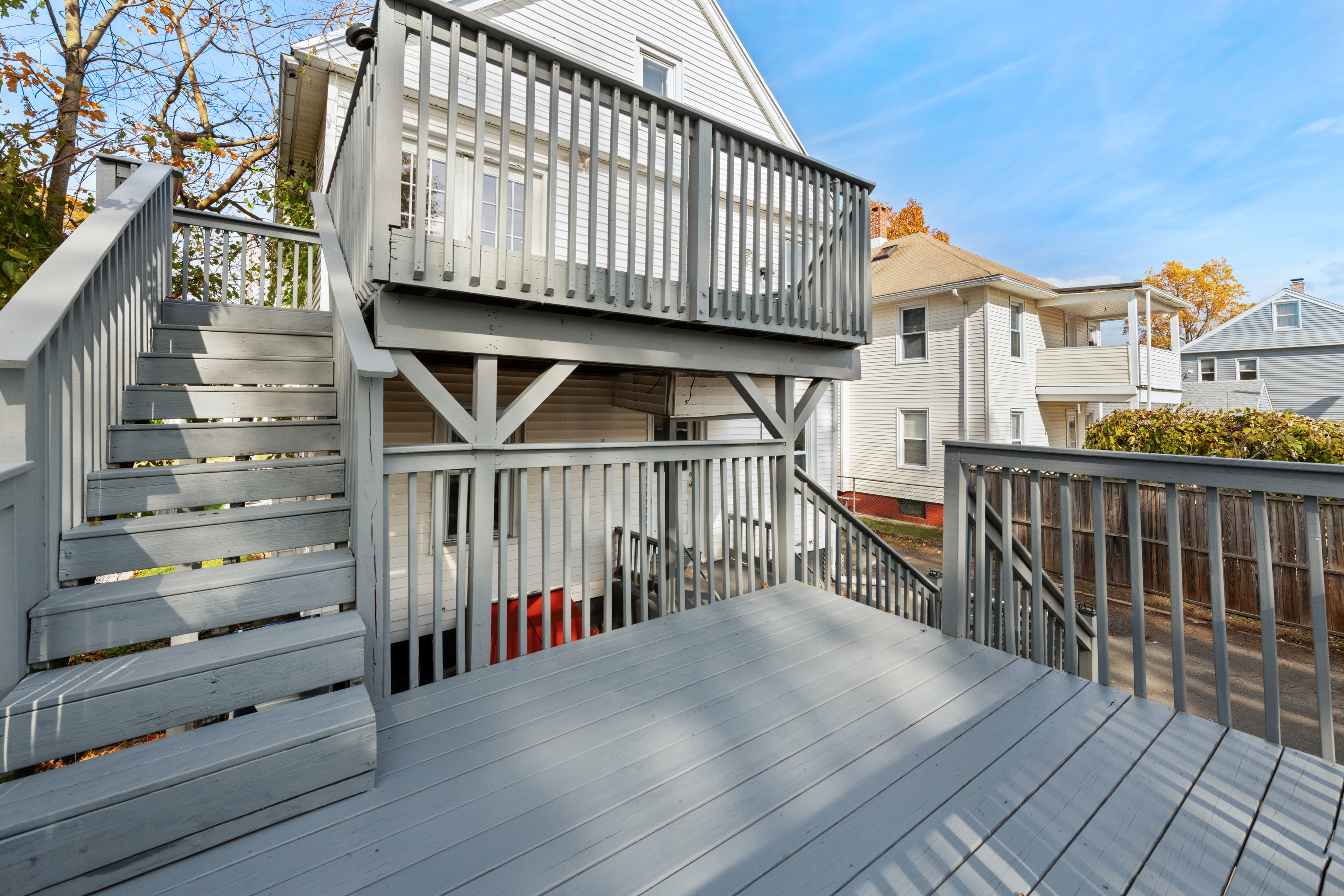 West Haven, Connecticut, 06516, United States, 5 Bedrooms Bedrooms, ,4 BathroomsBathrooms,Residential,For Sale,1991018