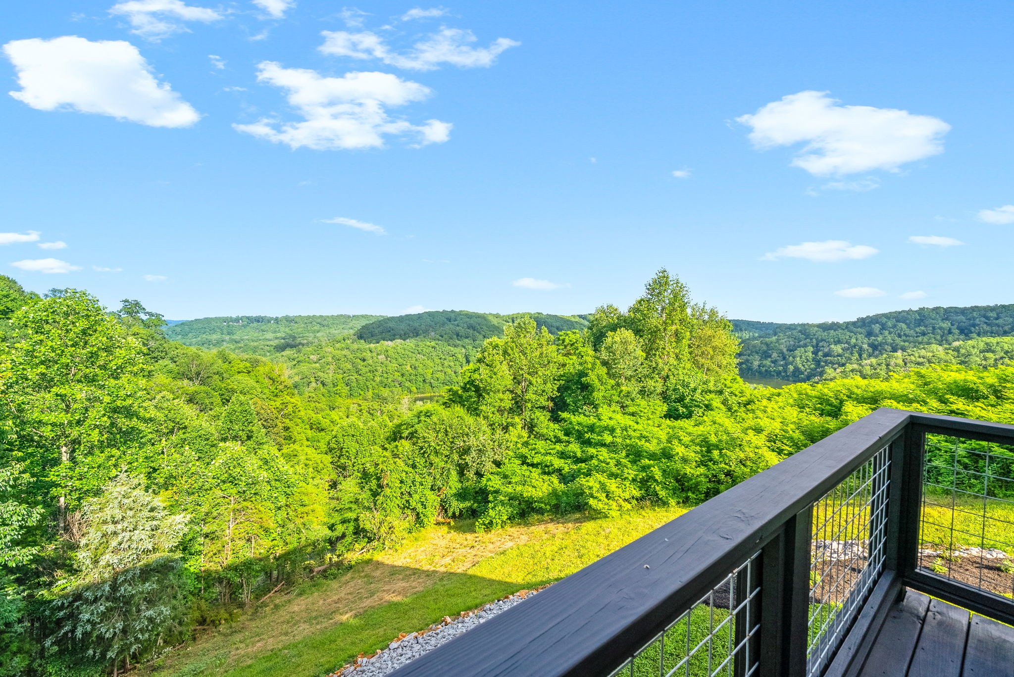 Smithville, Tennessee, 37166, United States, 3 Bedrooms Bedrooms, ,4 BathroomsBathrooms,Residential,For Sale,1935020
