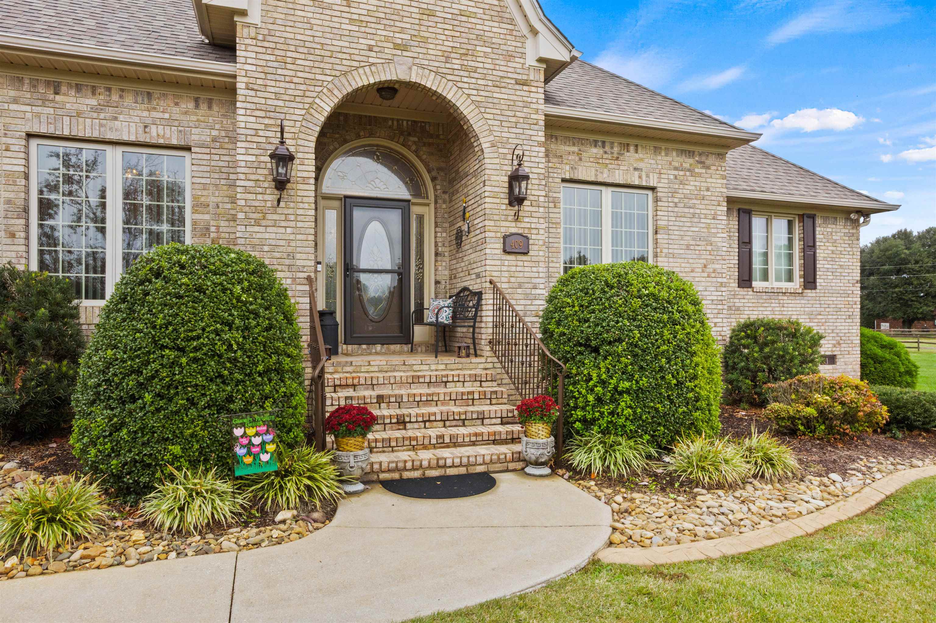 Boiling Springs, South Carolina, 29316, United States, 4 Bedrooms Bedrooms, ,4 BathroomsBathrooms,Residential,For Sale,2005798