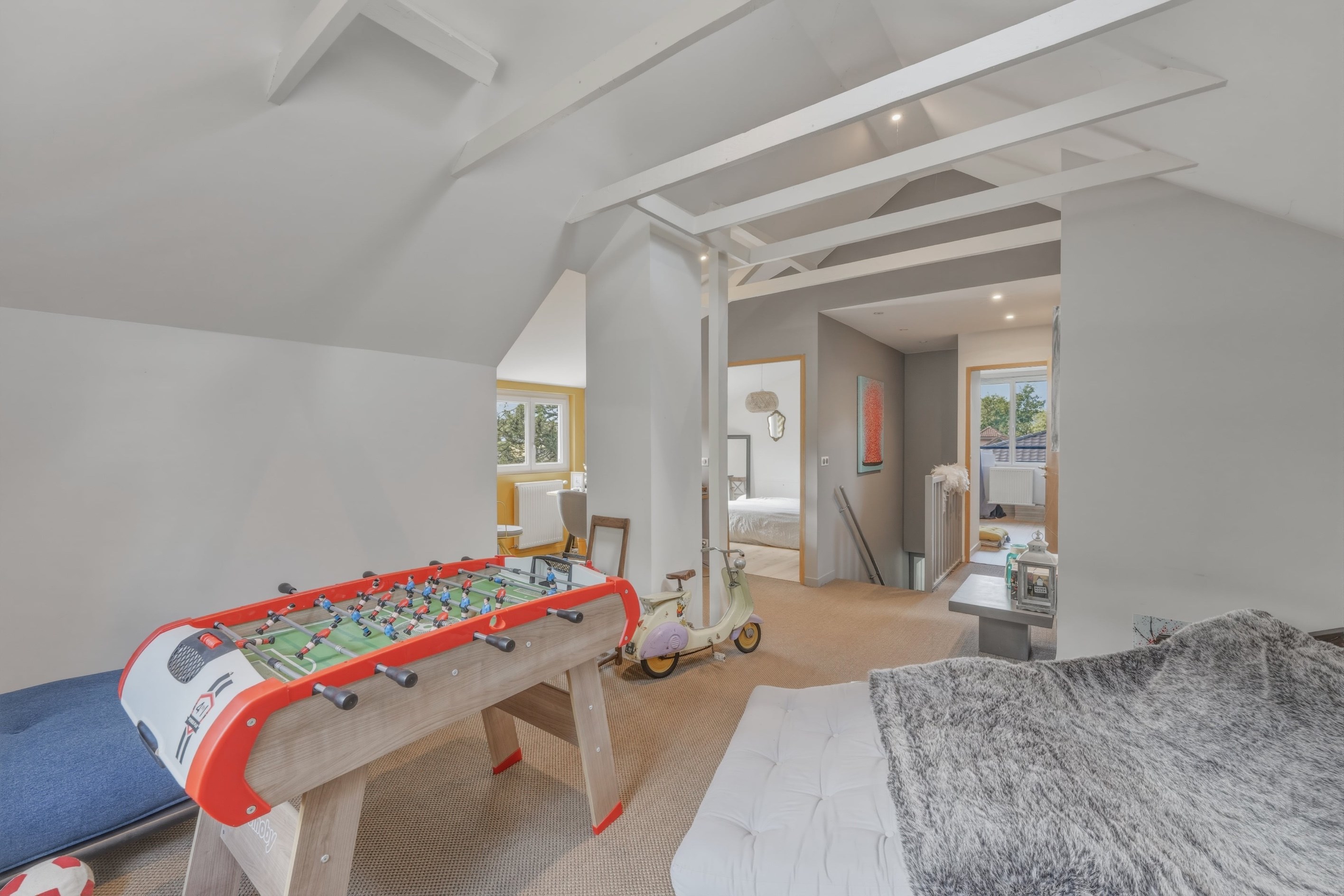  Renovated Family Home With Independent Apartment in a Peaceful Setting - 物件實景