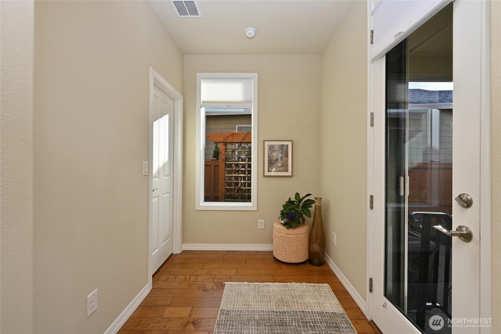 OLYMPIA, Washington, 98516, United States, 3 Bedrooms Bedrooms, ,2 BathroomsBathrooms,Residential,For Sale,1991092