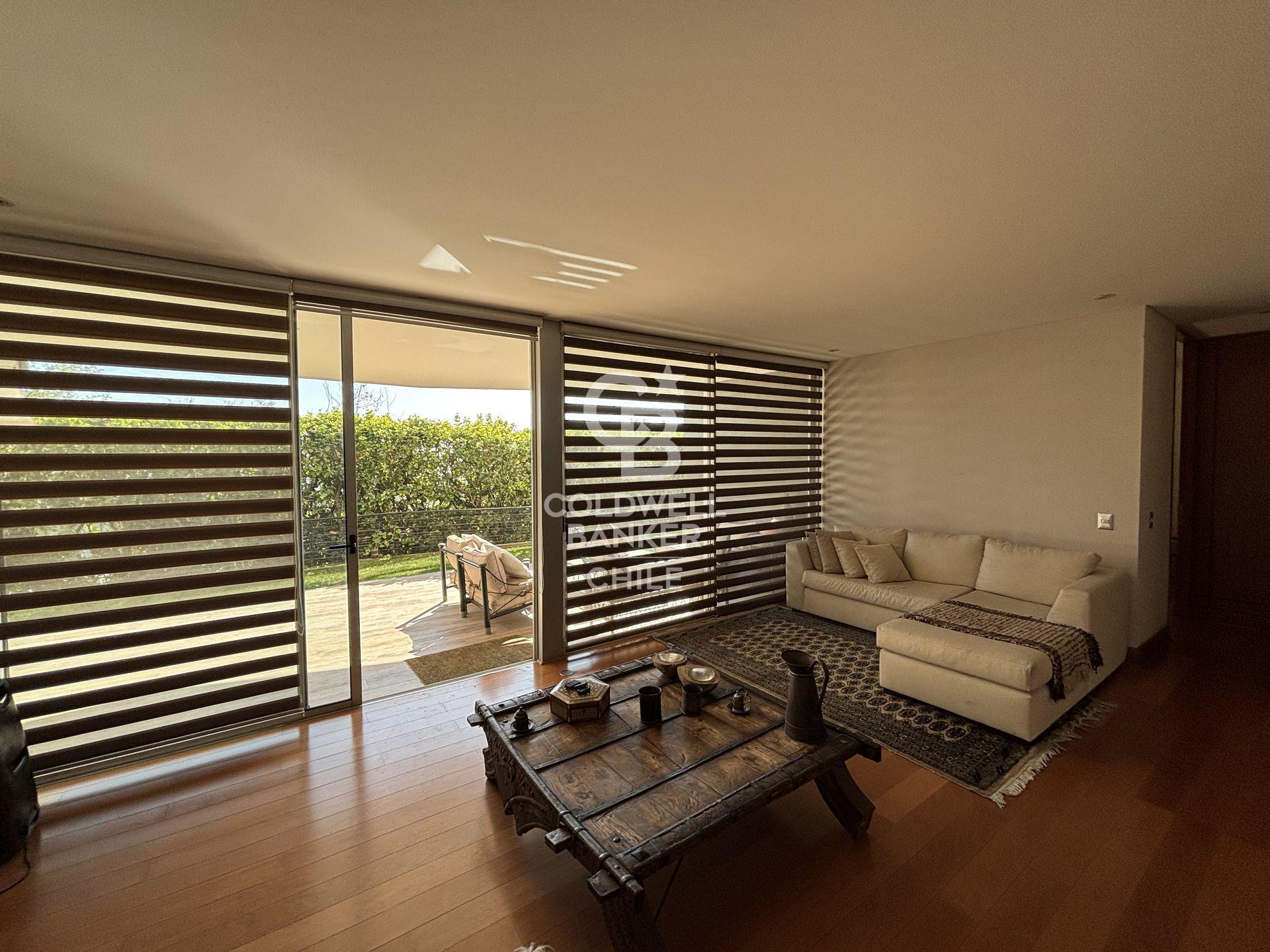 Las Condes, Chile, 6 Bedrooms Bedrooms, ,5 BathroomsBathrooms,Residential,For Sale,1898716