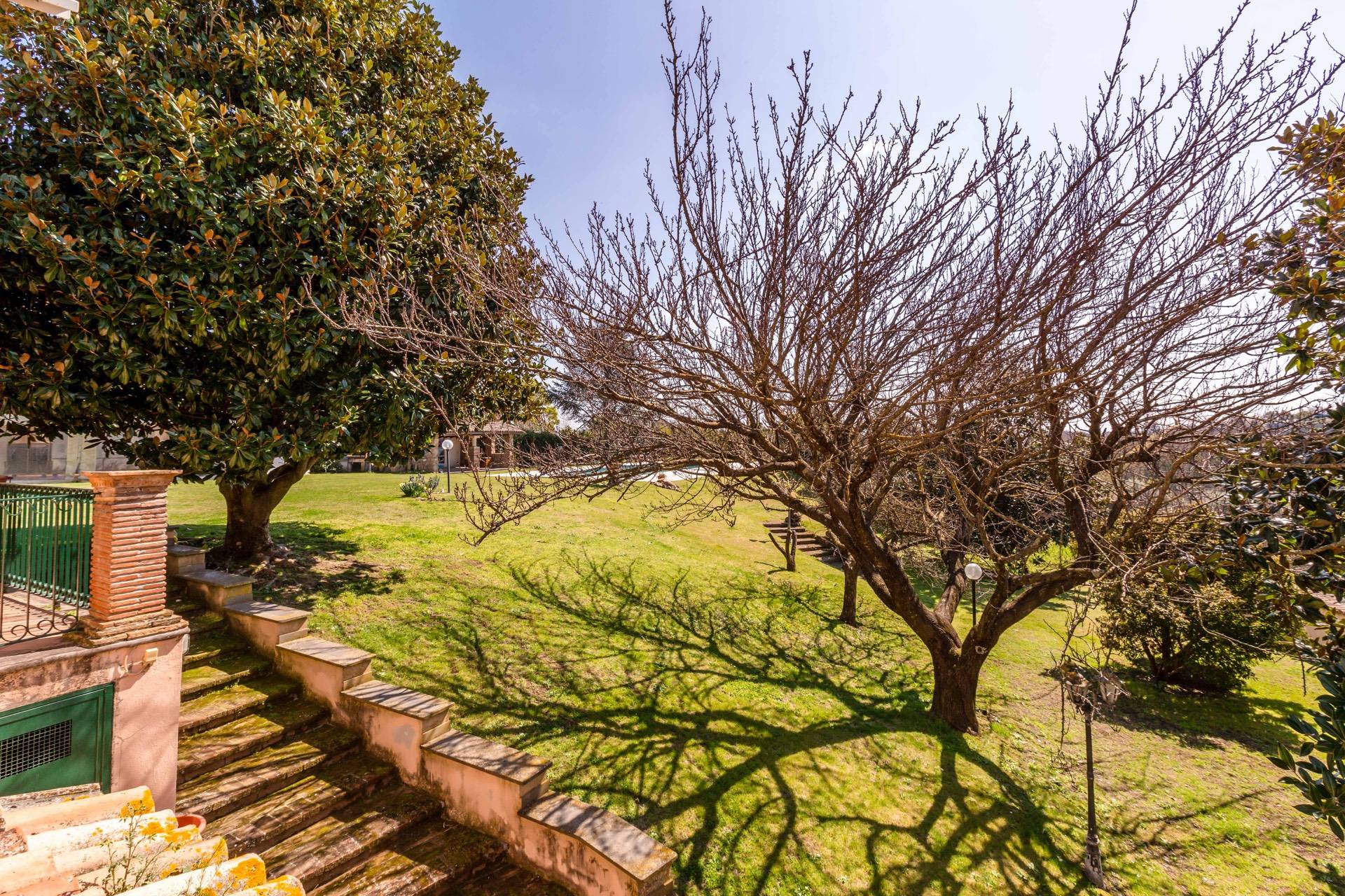 Sacrofano, Roma, 00060, IT, 6 Bedrooms Bedrooms, ,5 BathroomsBathrooms,Residential,For Sale,1850375