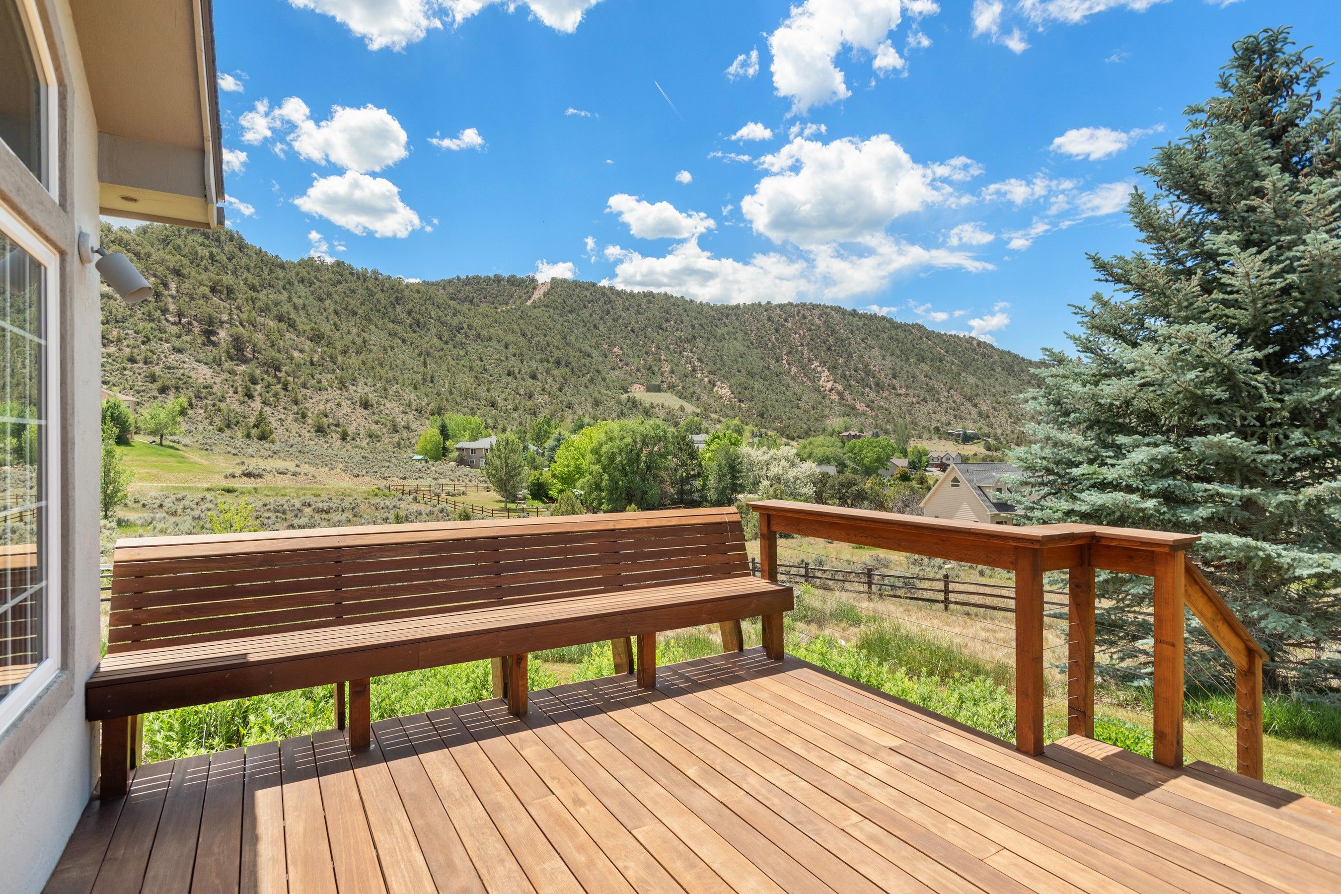  Move-In Ready Mountain Living - 物件實景